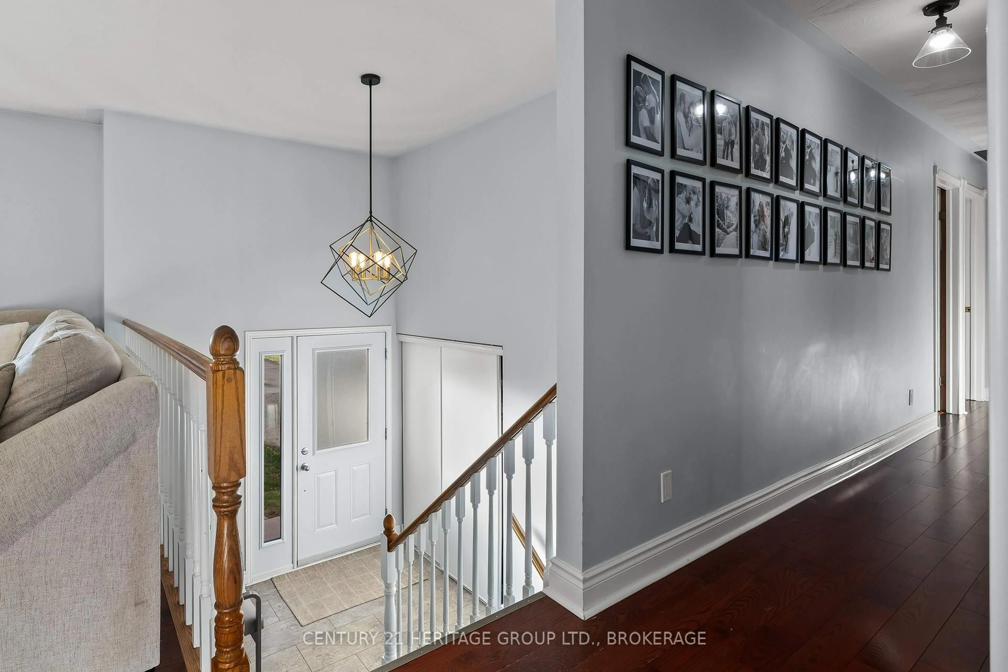 Indoor entryway for 4376 Wilmer Rd, Perth Road Ontario K0H 2L0