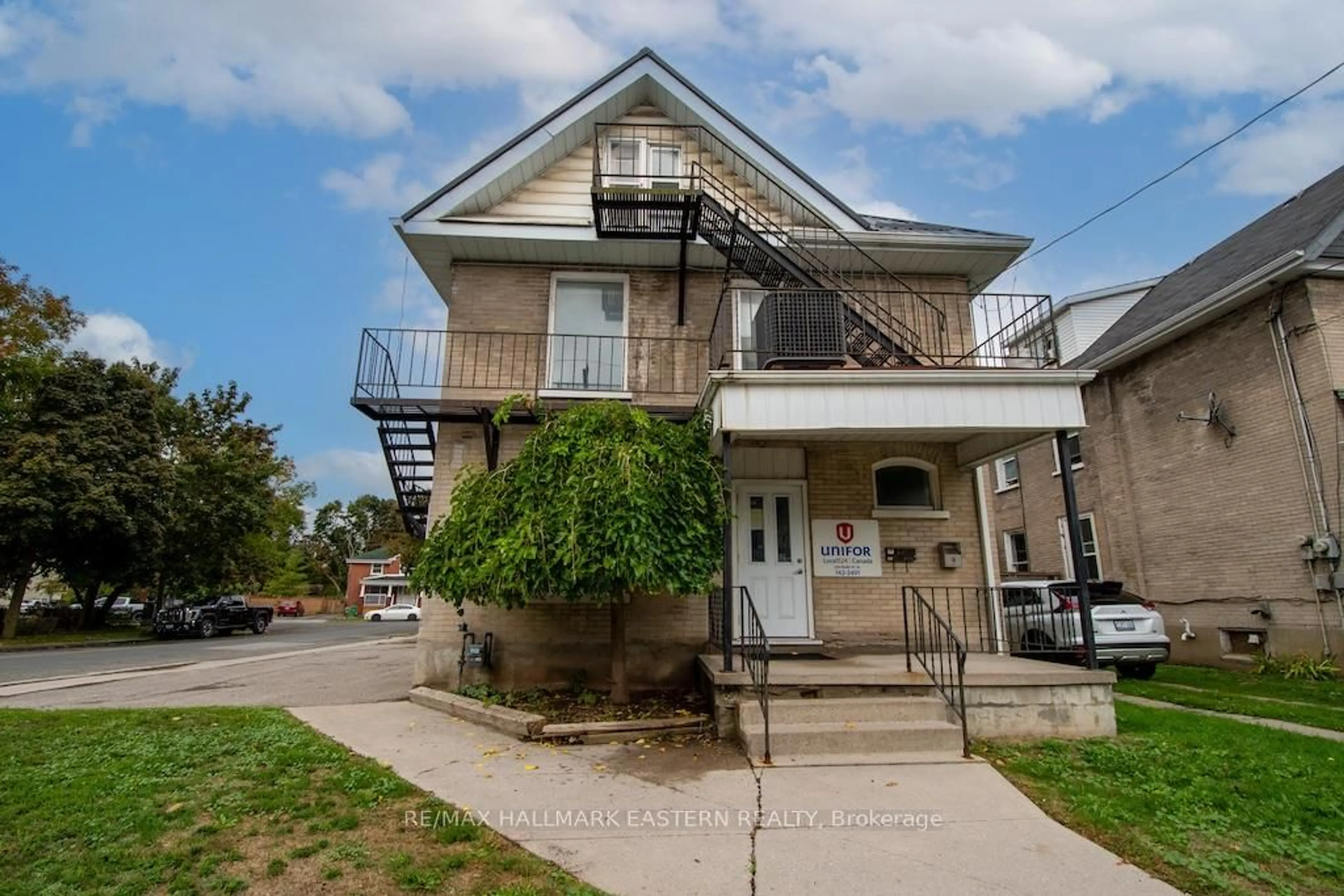 Unknown for 203 Park St, Peterborough Ontario K9J 3P7
