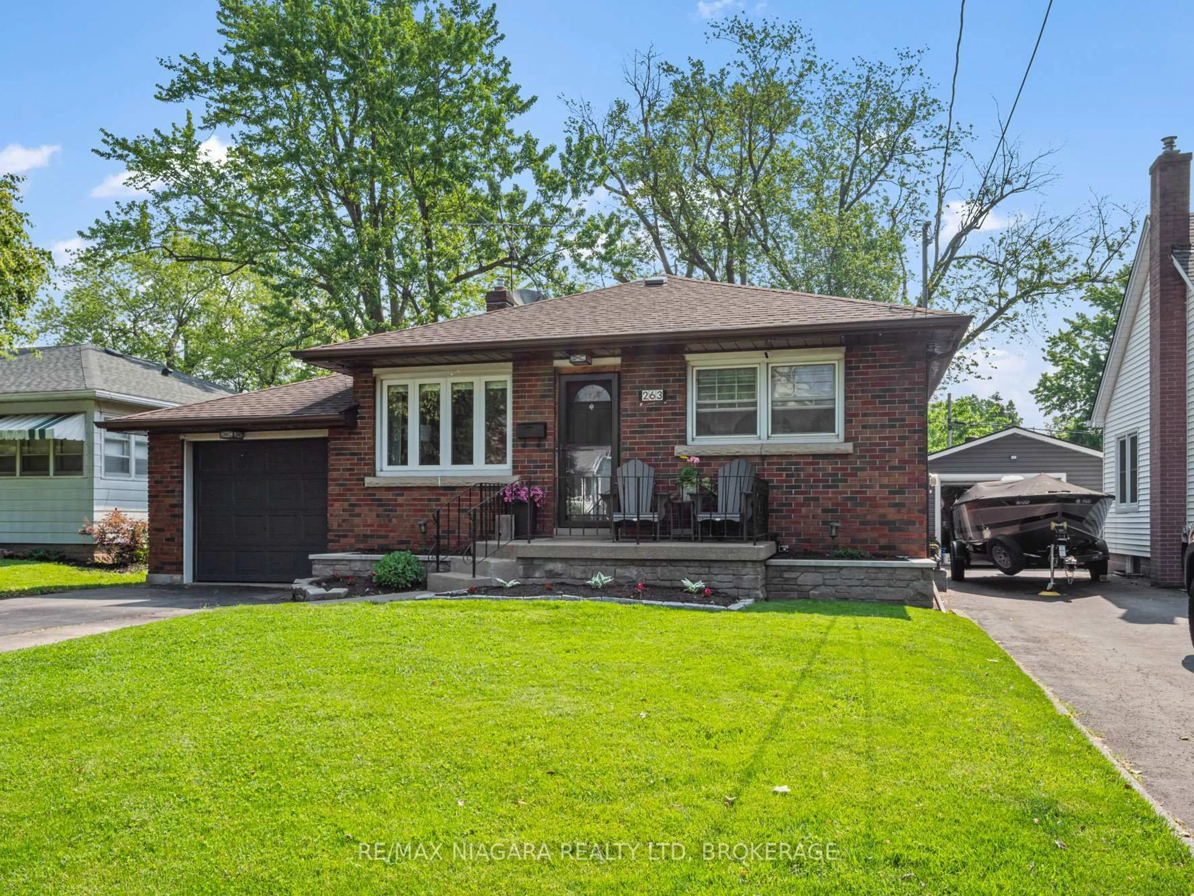 Home with brick exterior material, street for 263 North St, Fort Erie Ontario L2A 3R9