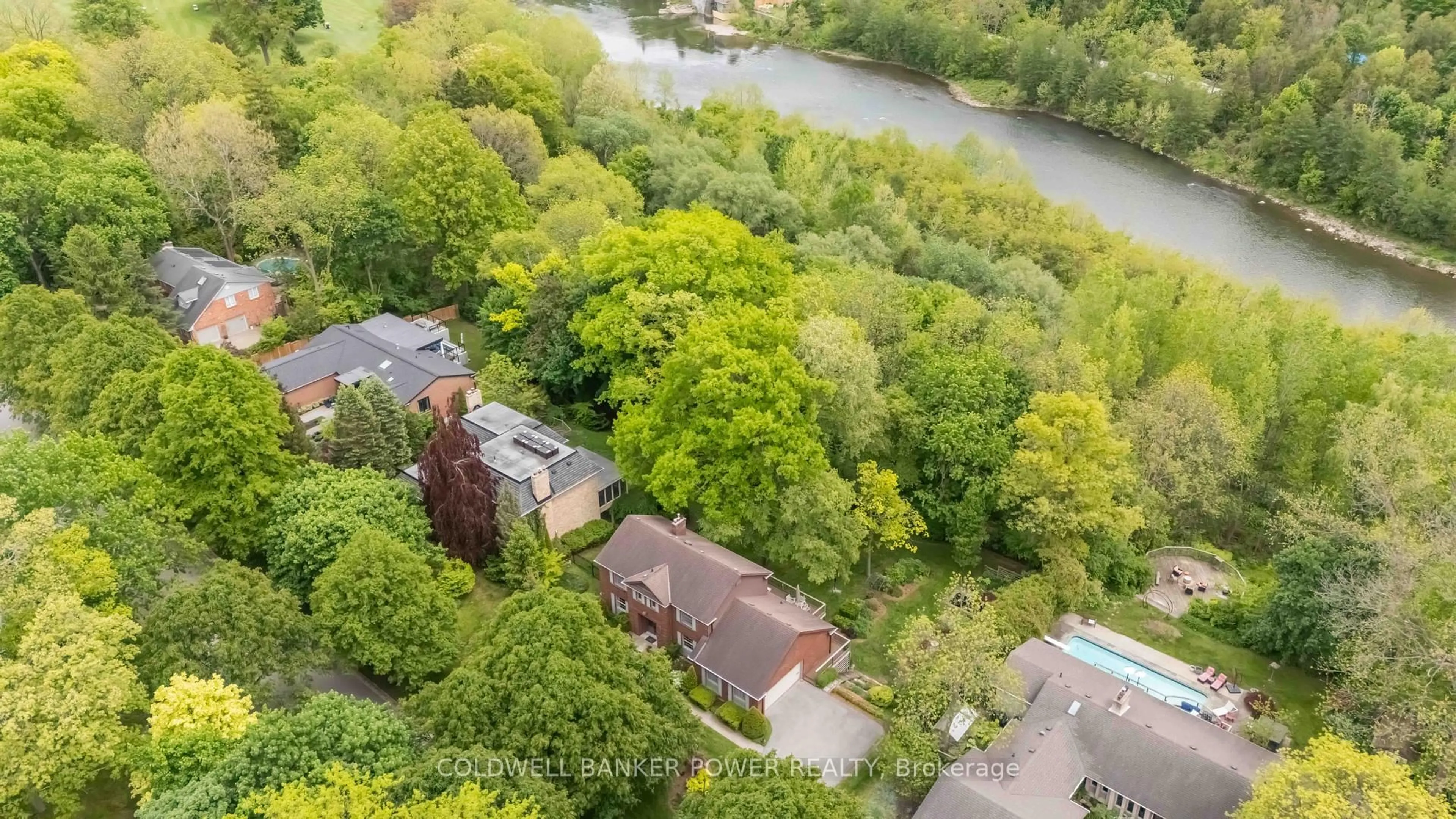 A pic from outside/outdoor area/front of a property/back of a property/a pic from drone, water/lake/river/ocean view for 41 Hampton Cres, London North Ontario N6H 2N7
