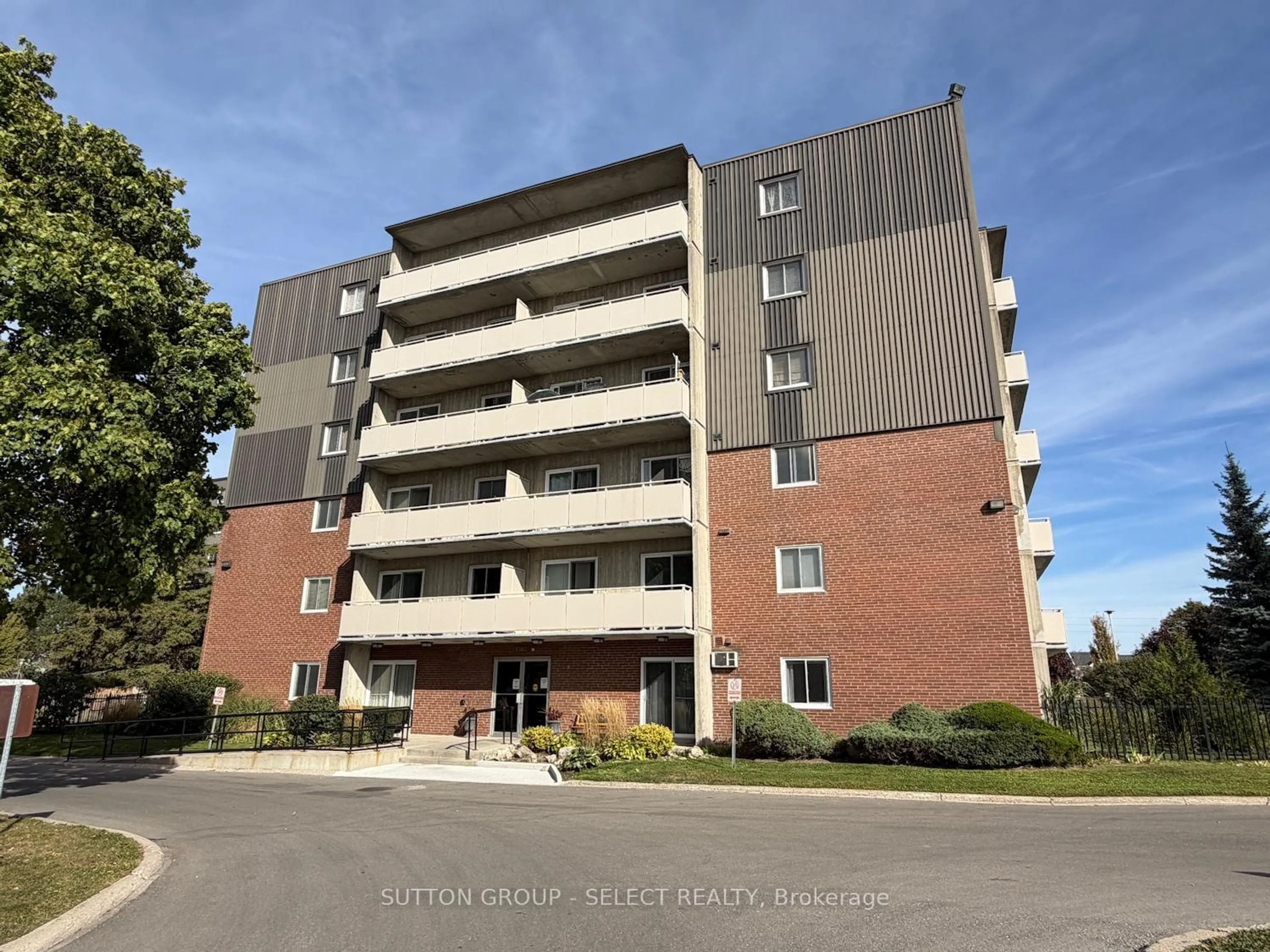 Unknown for 1104 Jalna Blvd #104, London South Ontario N6E 2S6