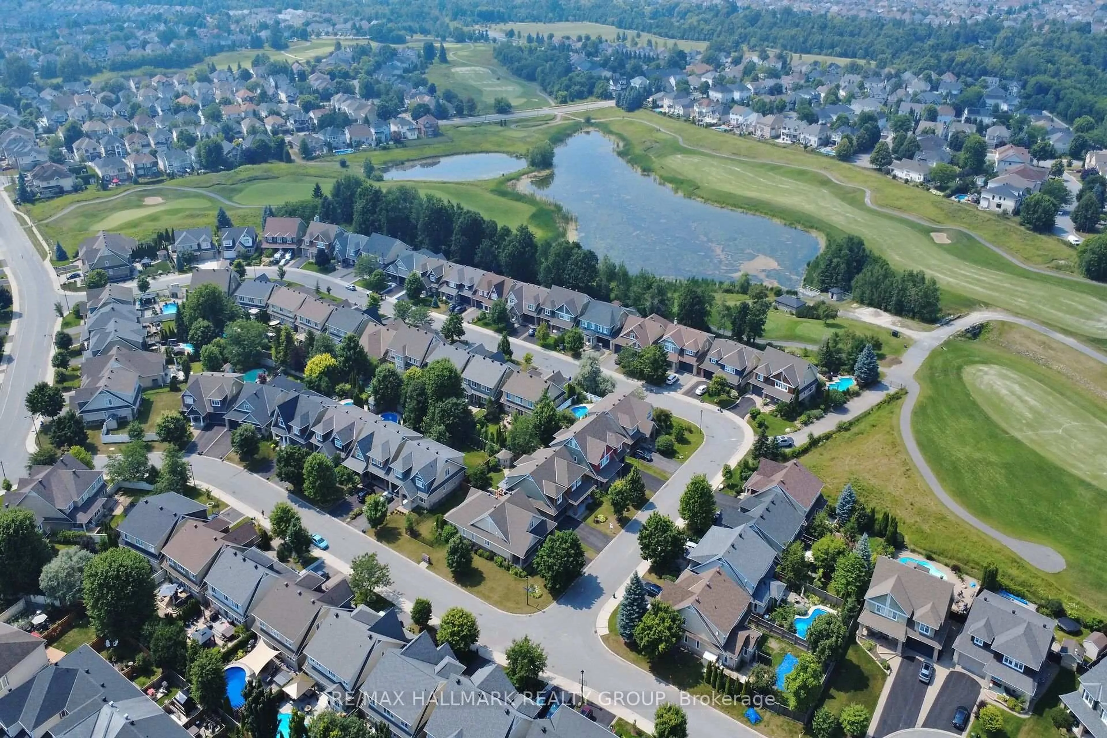A pic from outside/outdoor area/front of a property/back of a property/a pic from drone, unknown for 30 OAKBRIAR Cres, Ottawa Ontario K2J 5G1