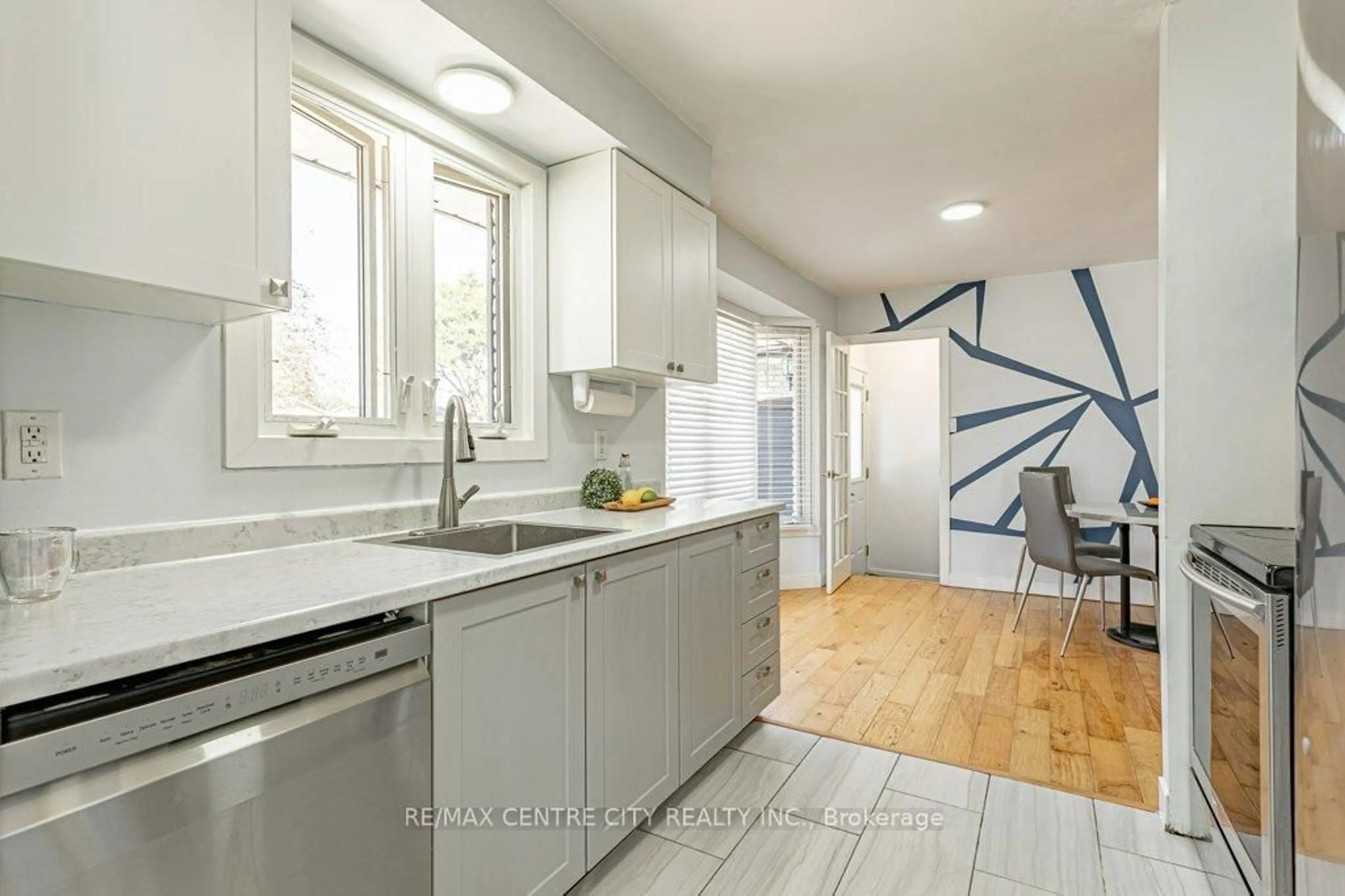 Unknown for 76 Fitzroy Pl, London South Ontario N6E 1J1