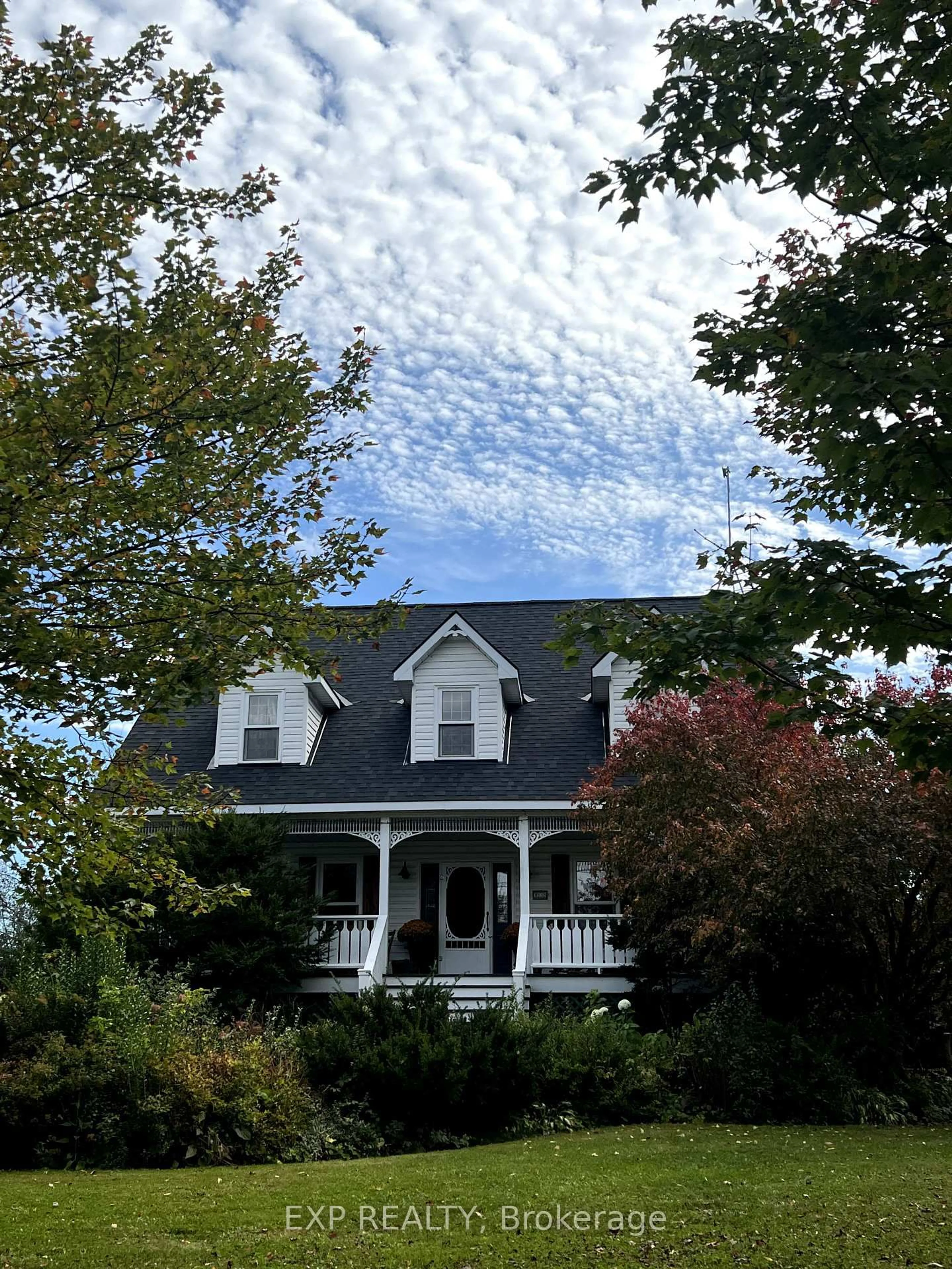 Home with vinyl exterior material, mountain view for 3123 Trillium Way, Perth Ontario K7H 3C3