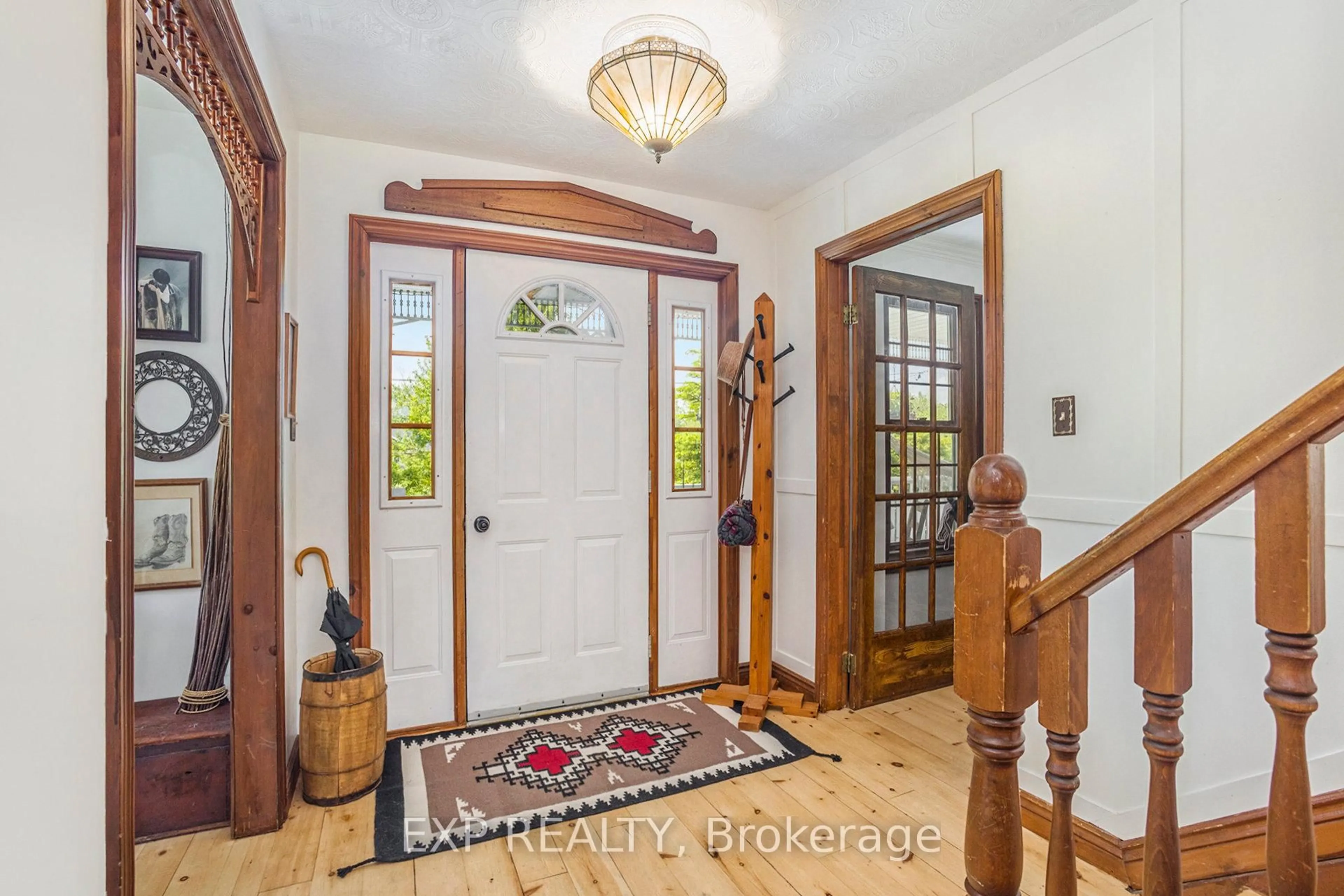 Indoor entryway for 3123 Trillium Way, Perth Ontario K7H 3C3