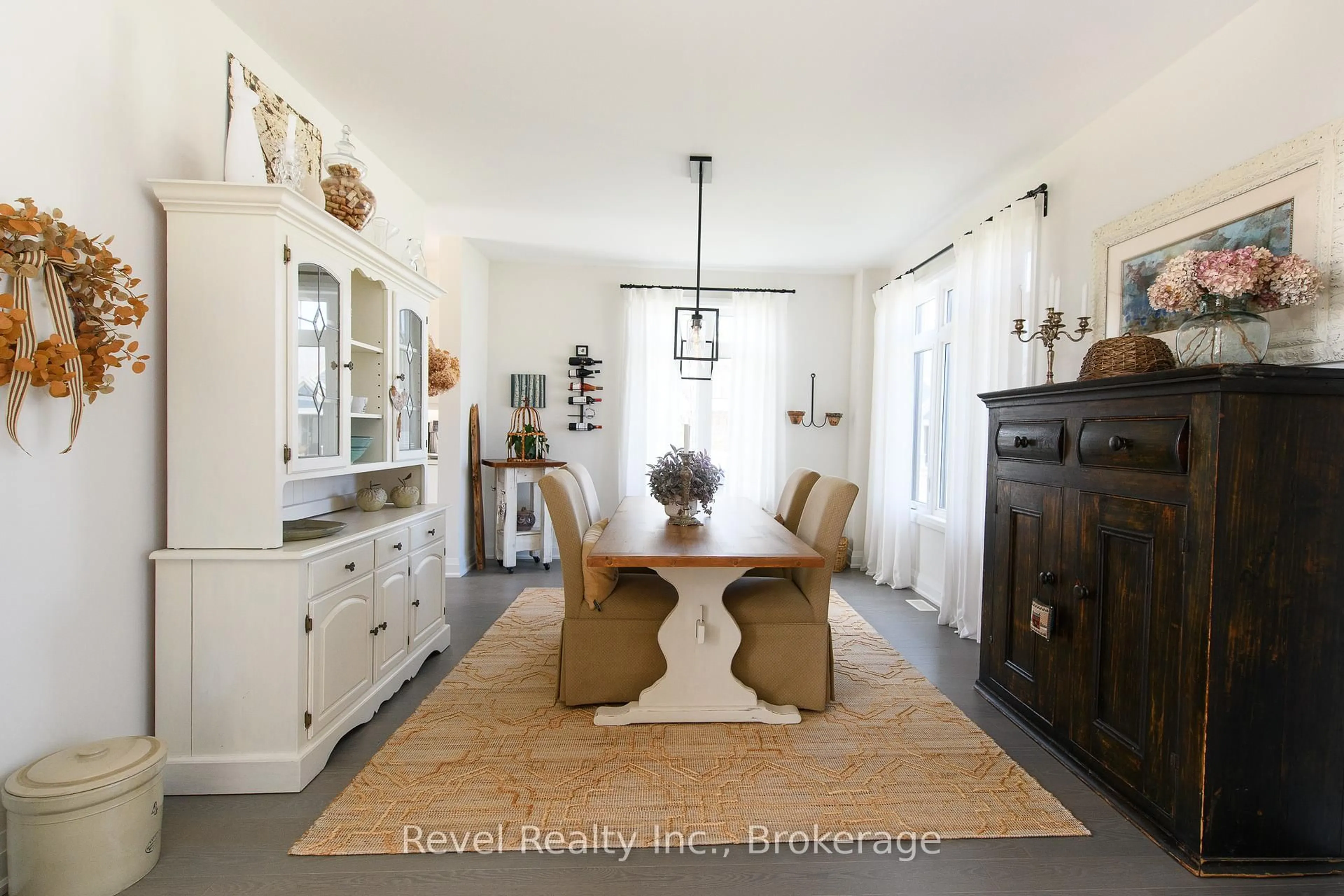 Dining room, unknown for 101 Reed Way, Blue Mountains Ontario L9Y 0V1
