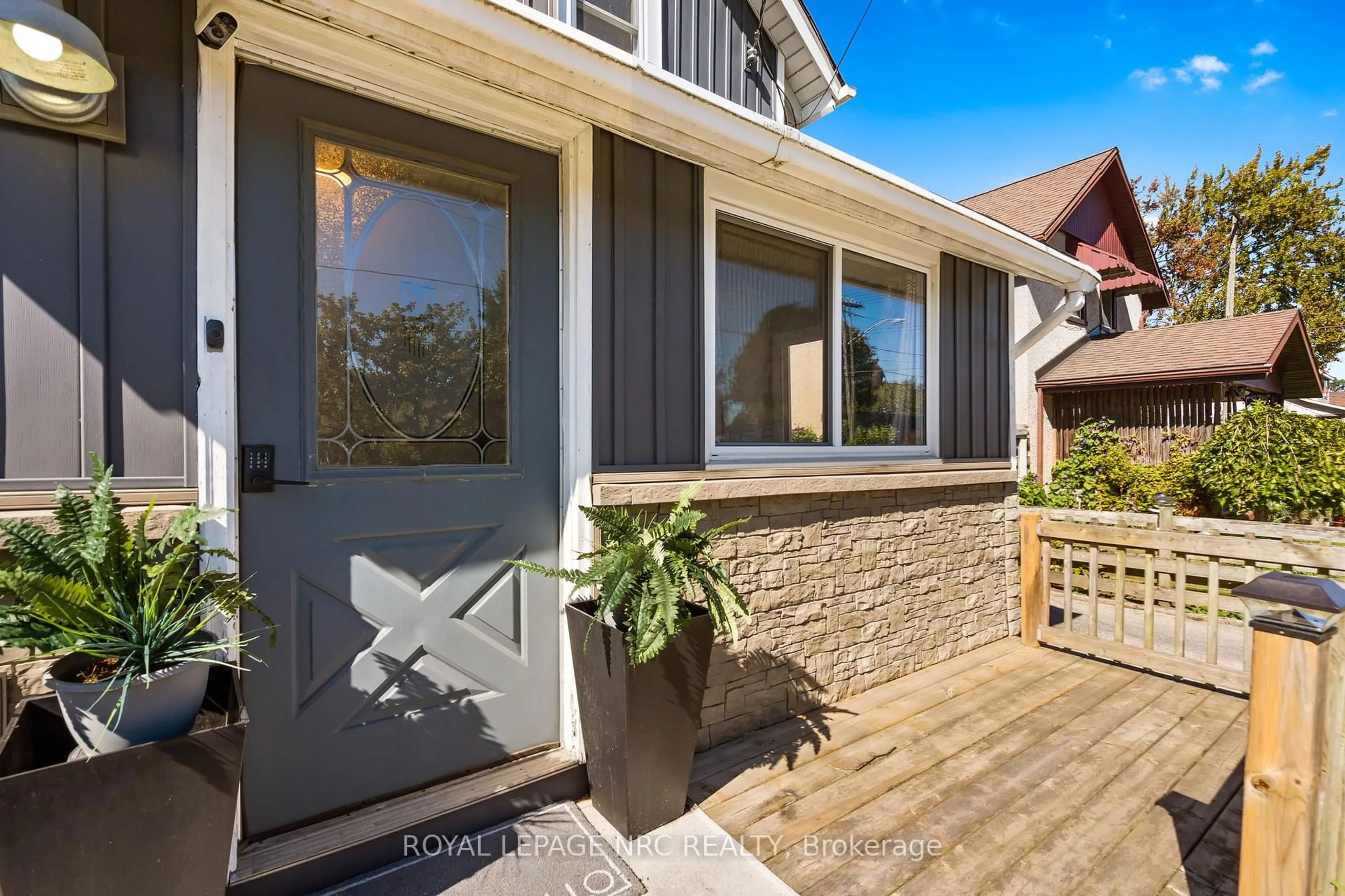 Unknown for 632 Steele St, Port Colborne Ontario L3K 4Y7