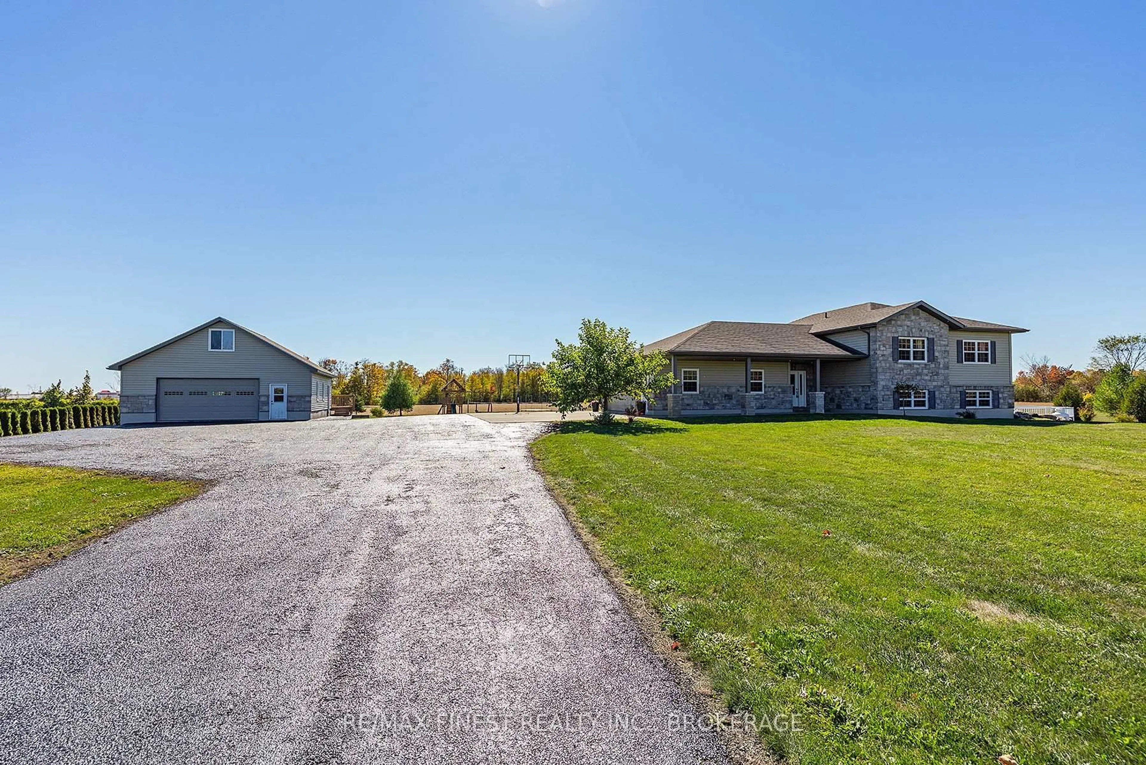 A pic from outside/outdoor area/front of a property/back of a property/a pic from drone, unknown for 3775 Greenfield Rd, Inverary Ontario K0H 1X0