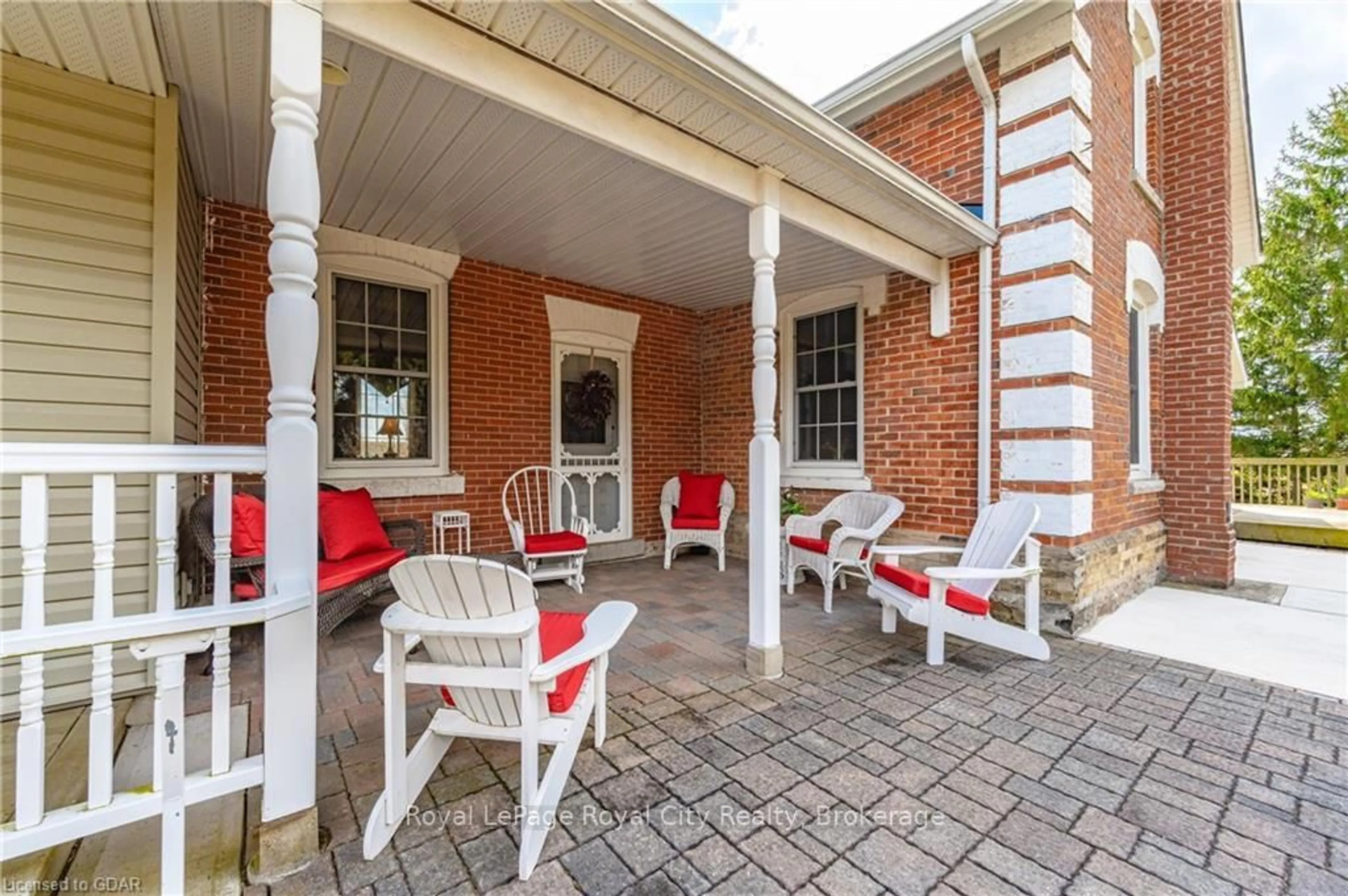 Patio, street for 5830 4th Line, Guelph/Eramosa Ontario N0B 2K0