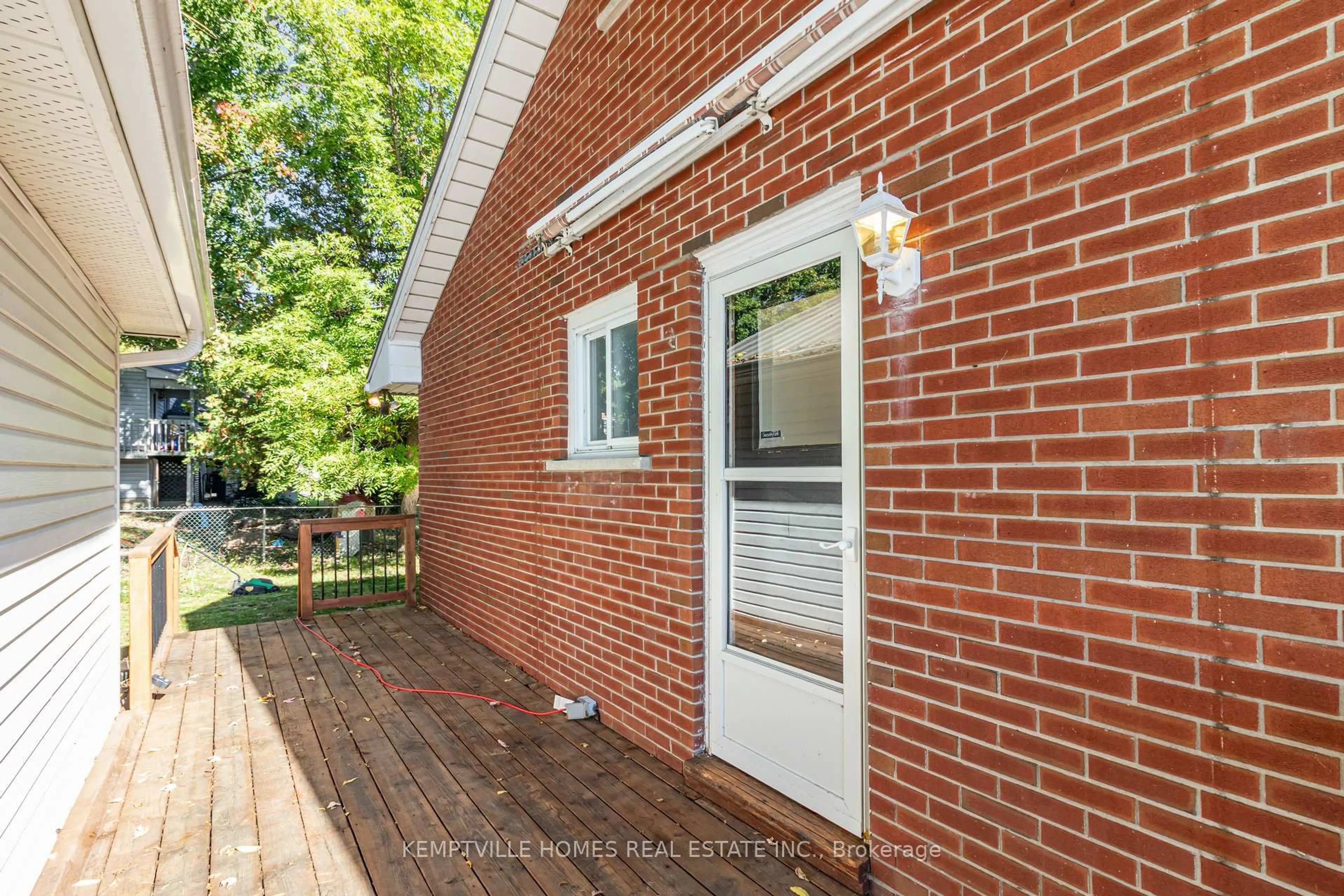 Home with brick exterior material, street for 8 GIBSON Lane, South Dundas Ontario K0C 1X0