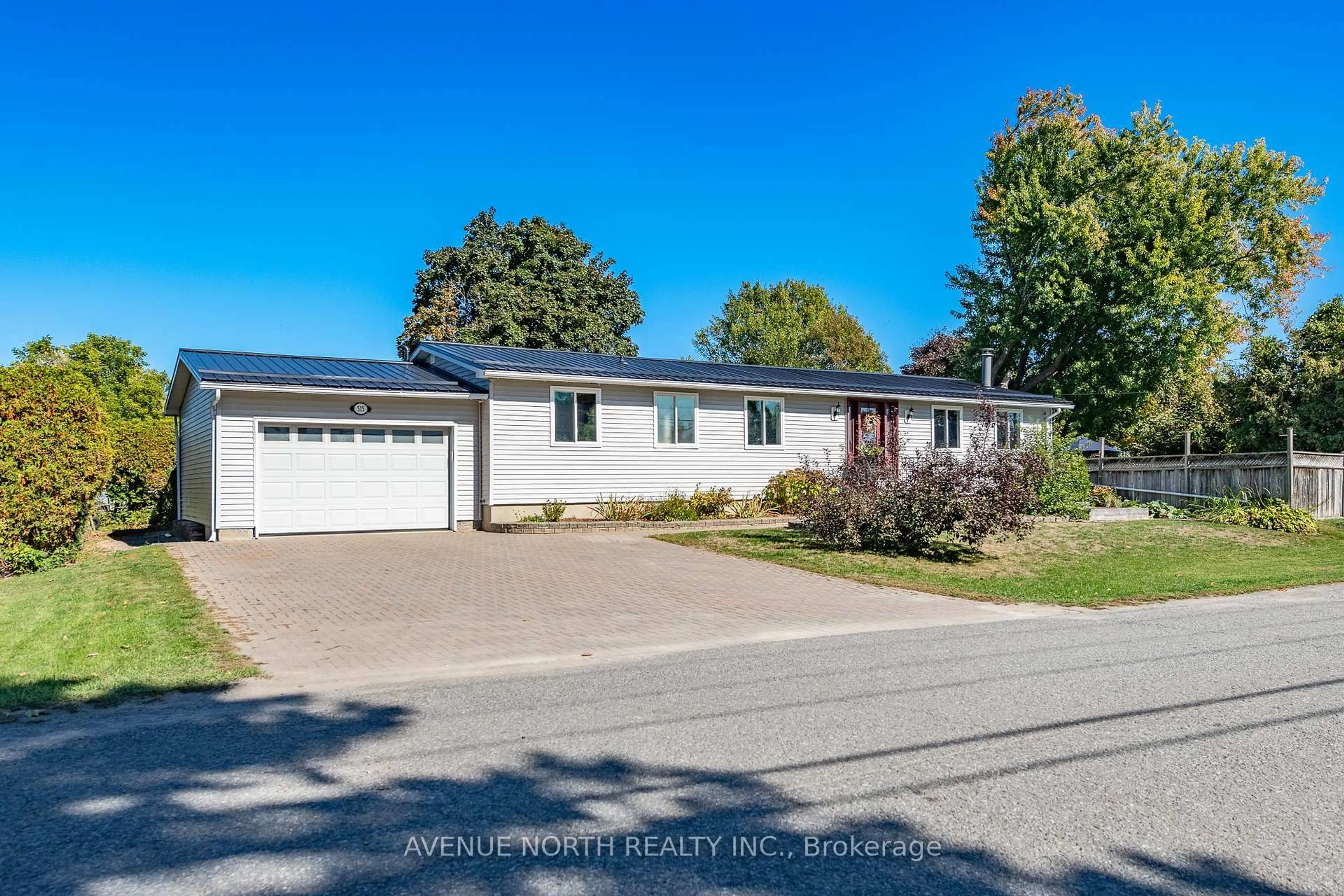 A pic from outside/outdoor area/front of a property/back of a property/a pic from drone, street for 515 LYDIA St, North Grenville Ontario K0G 1J0