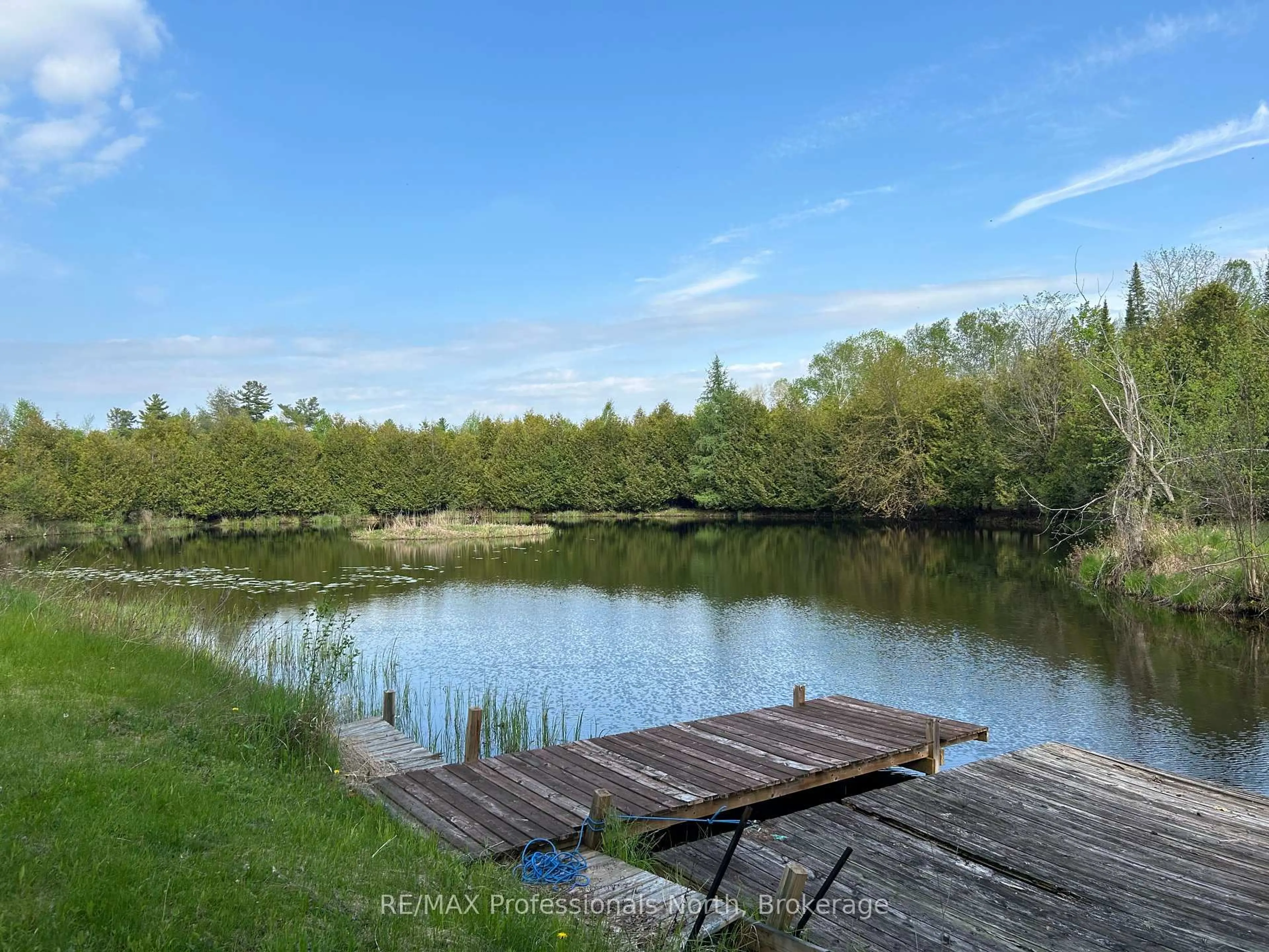 Unknown for 810 4th Line, Douro-Dummer Ontario K0L 3E0