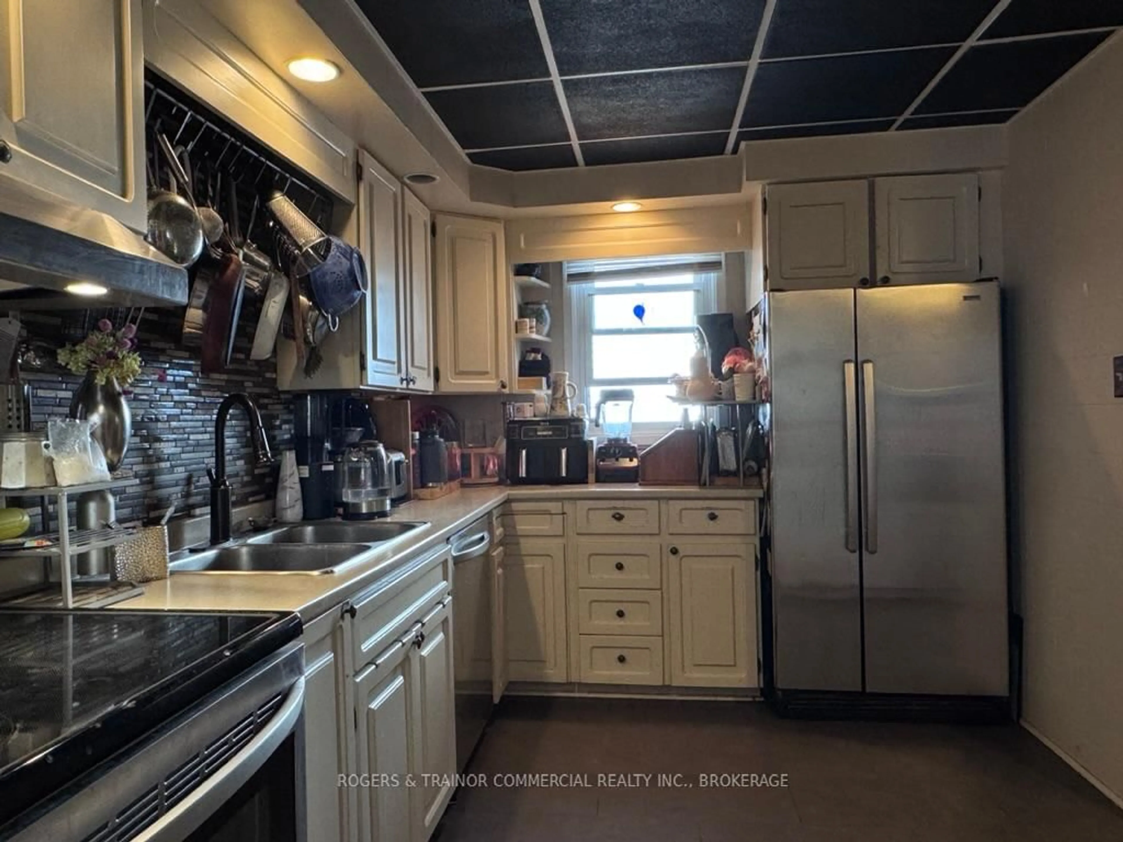 Unknown for 184 Regent St, Kingston Ontario K7L 4K3