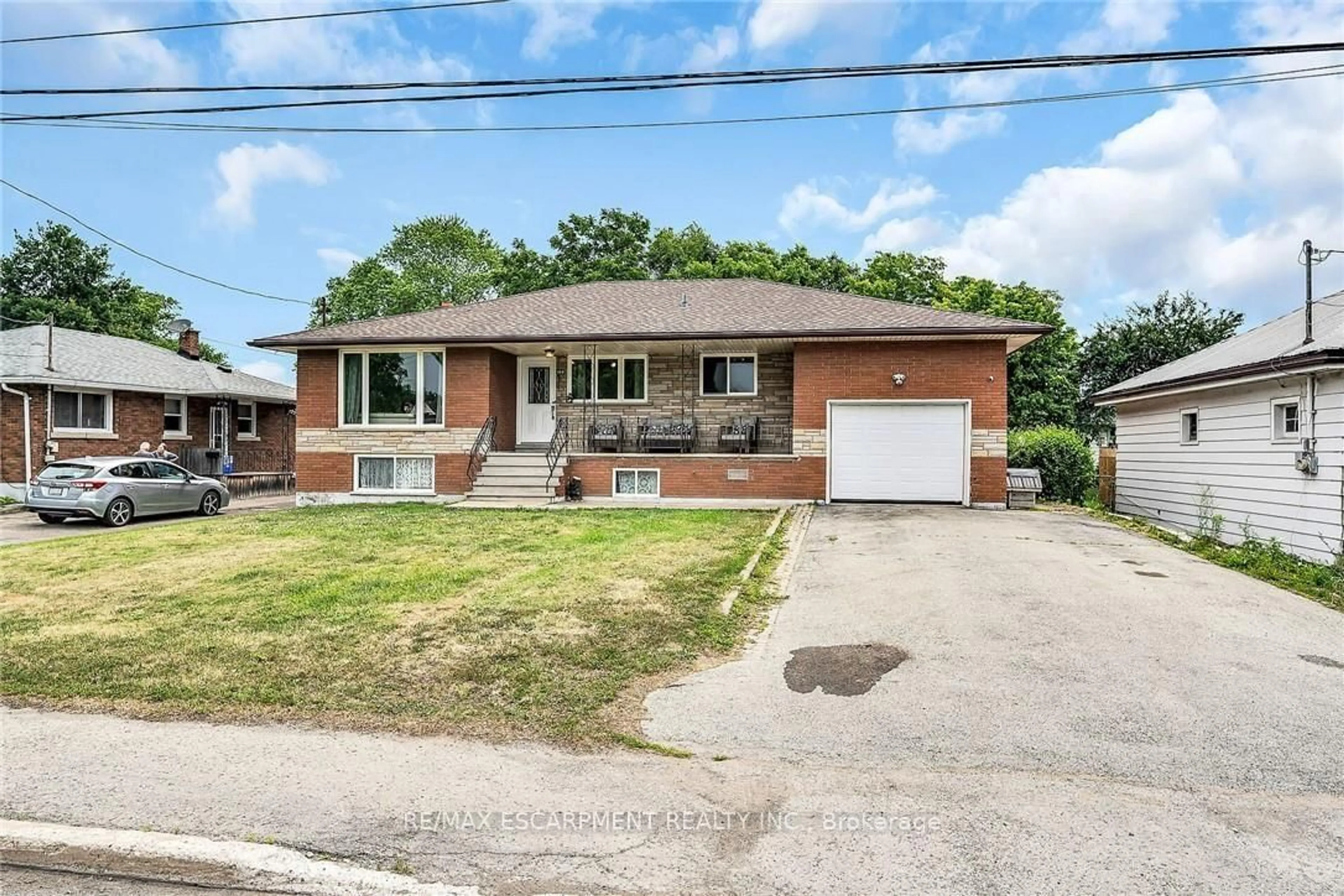 Home with brick exterior material, street for 180 WEST SIDE Rd, Port Colborne Ontario L3K 5K7
