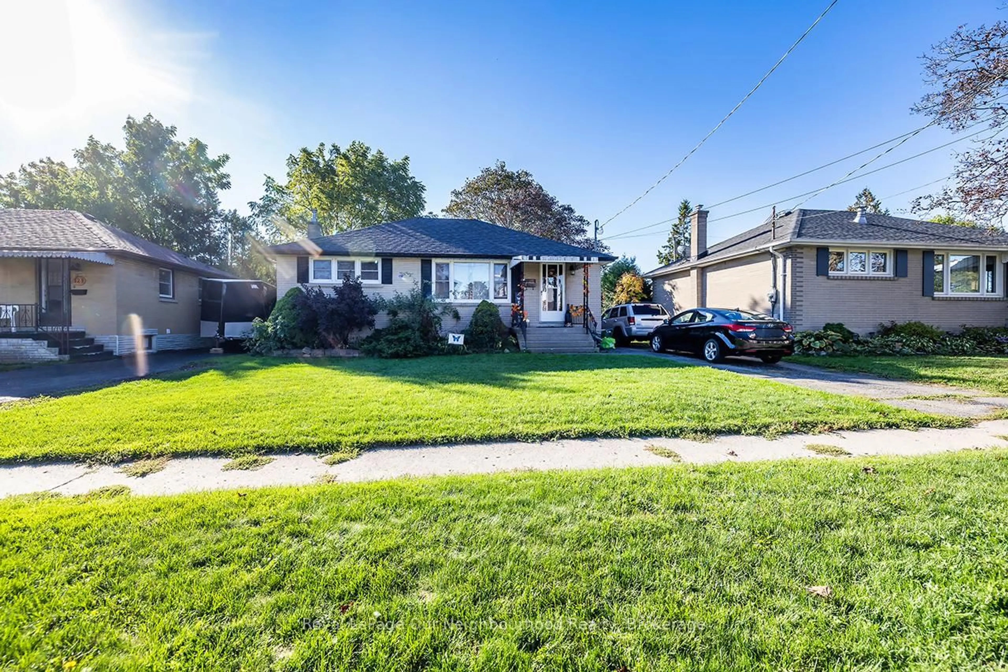 A pic from outside/outdoor area/front of a property/back of a property/a pic from drone, street for 531 Shirley St, Cobourg Ontario K9A 2A4