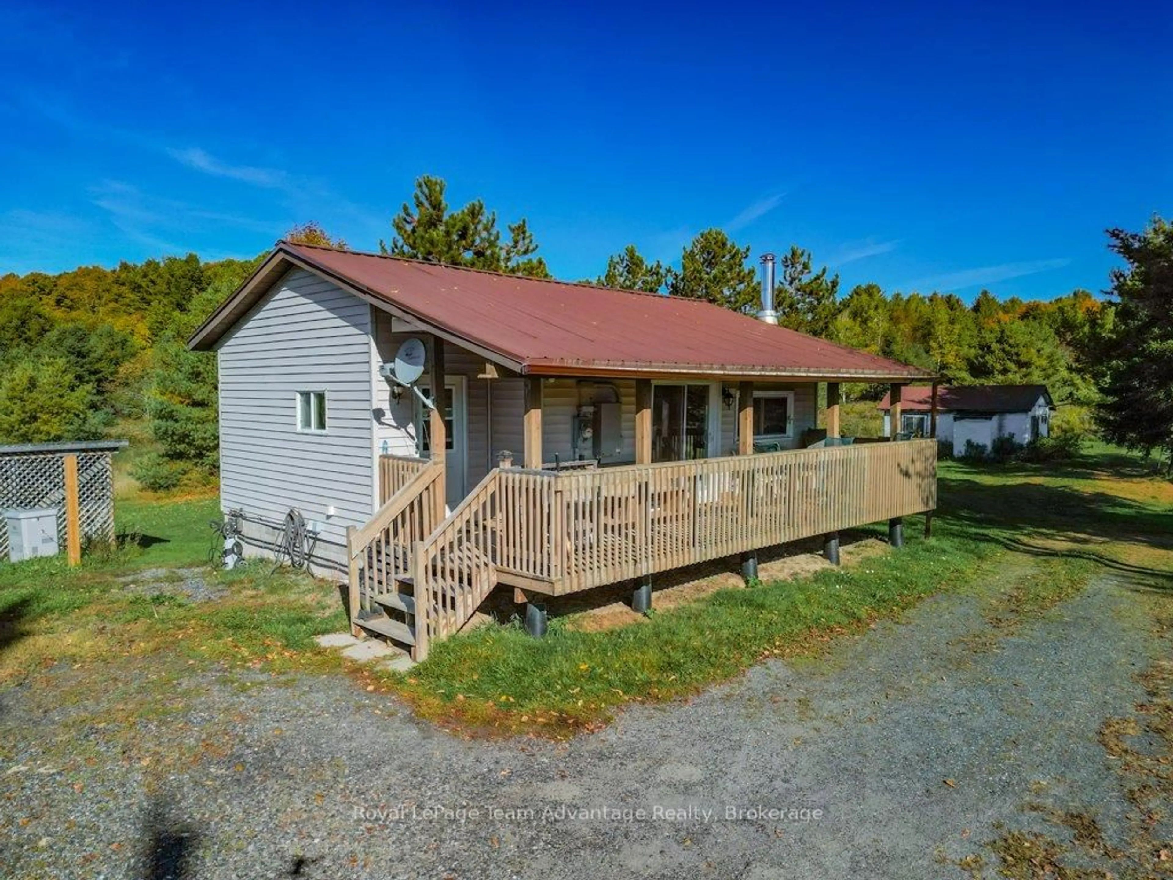 A pic from outside/outdoor area/front of a property/back of a property/a pic from drone, unknown for 292 McDougall Rd, McDougall Ontario P2A 0B3