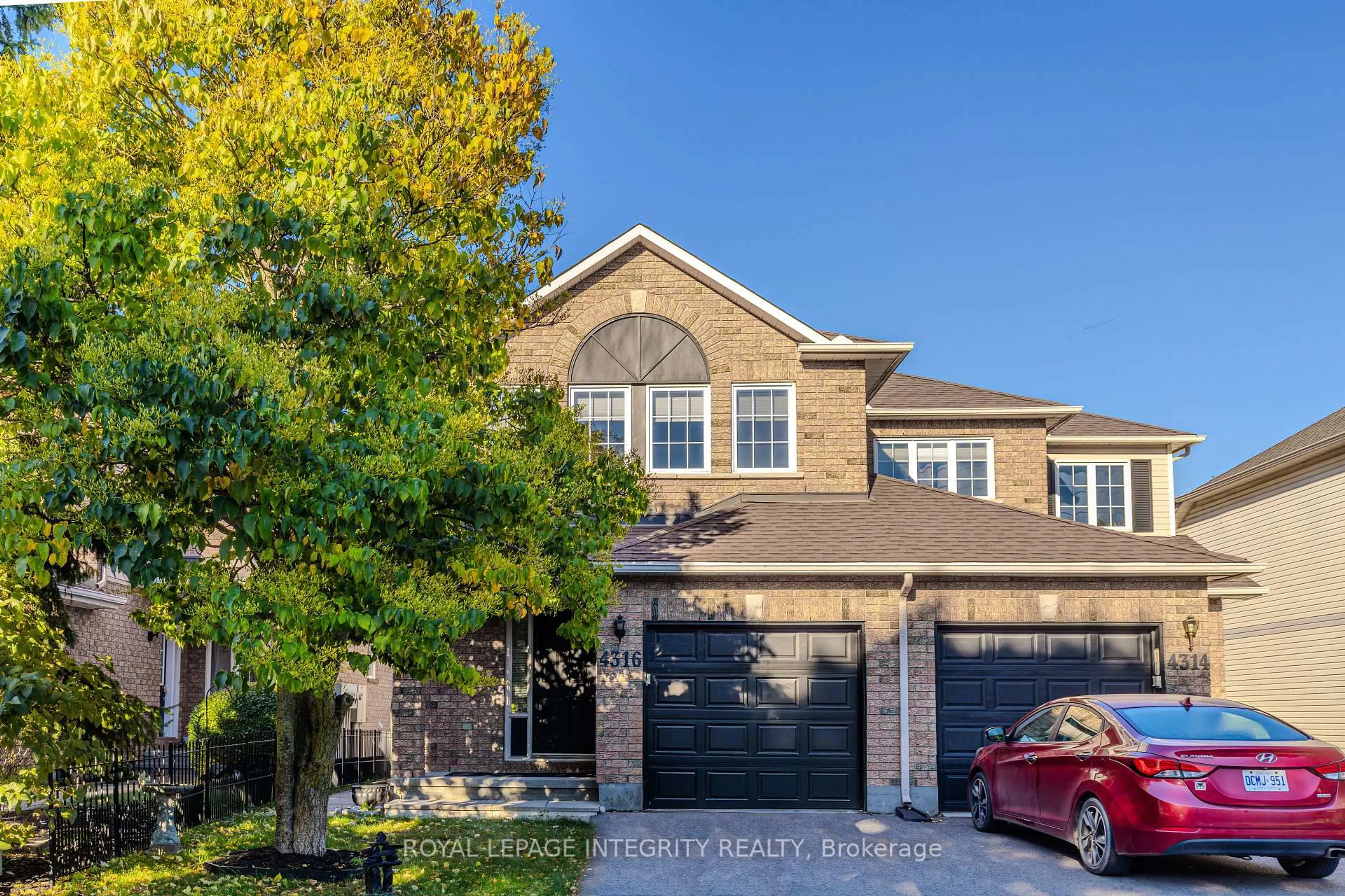 Home with brick exterior material, street for 4316 Owl Valley Dr, Ottawa Ontario K1V 1L3
