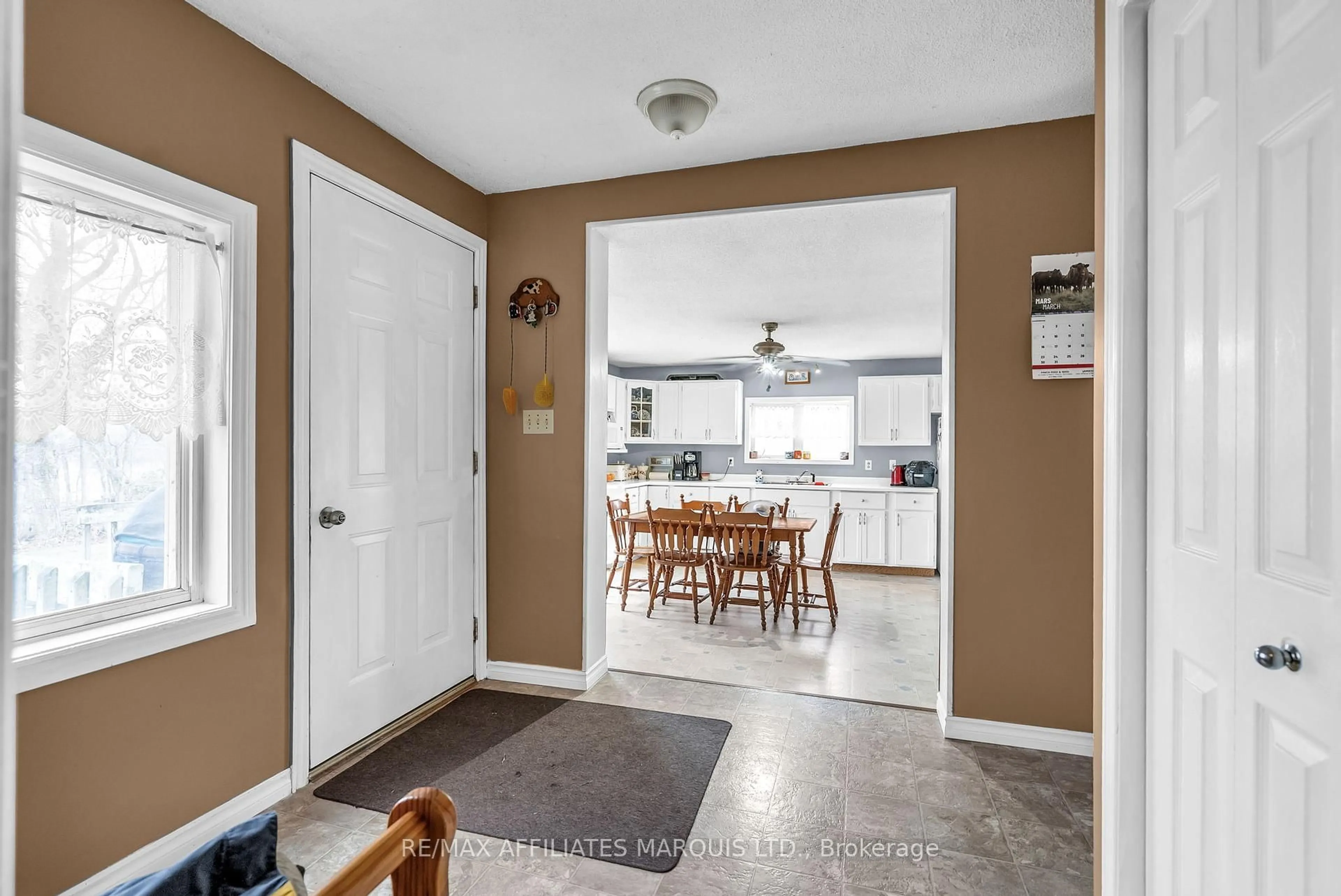 Open concept kitchen, ceramic/tile floor for 16172 Rush city Rd, North Stormont Ontario K0C 1V0