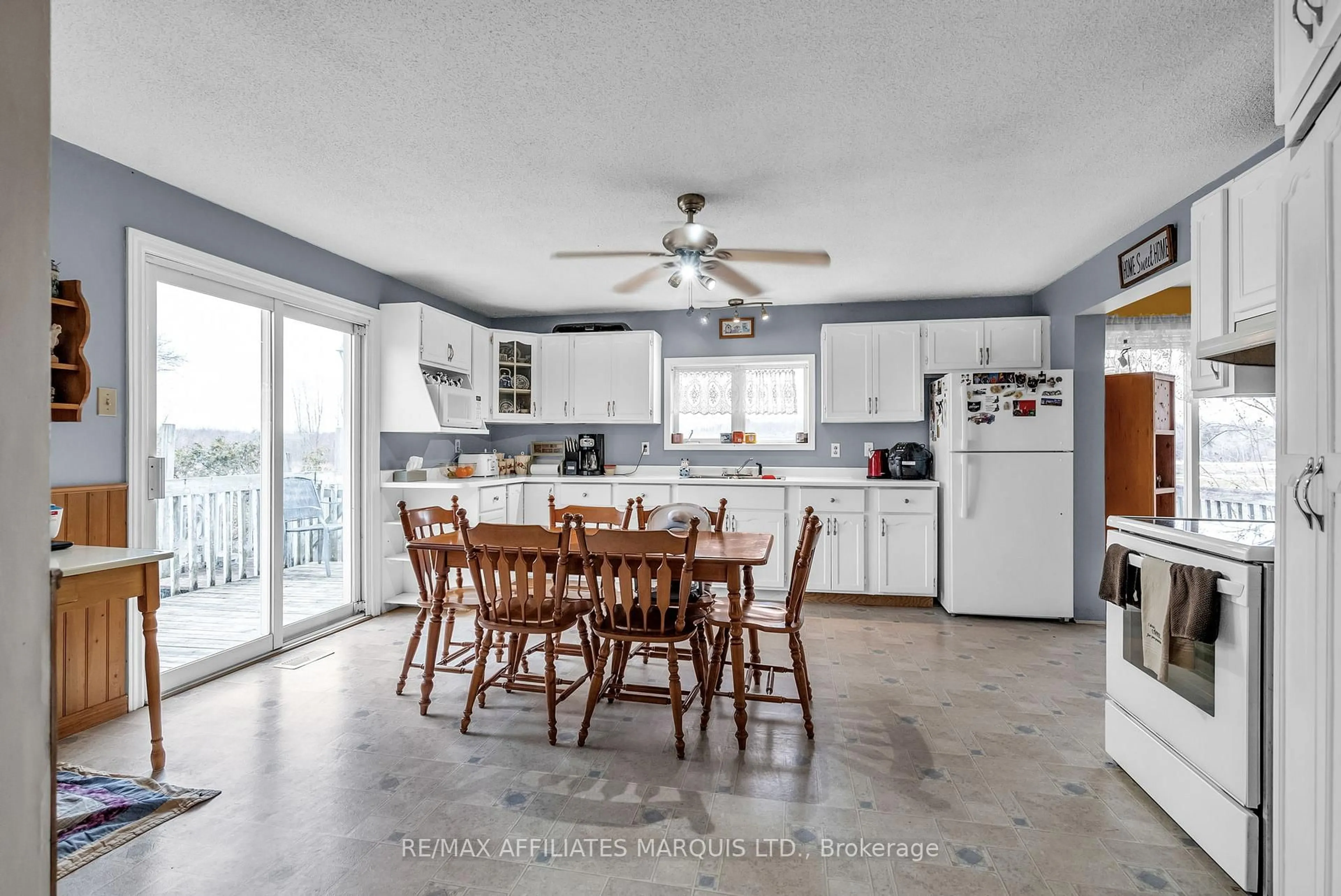 Open concept kitchen, ceramic/tile floor for 16172 Rush city Rd, North Stormont Ontario K0C 1V0