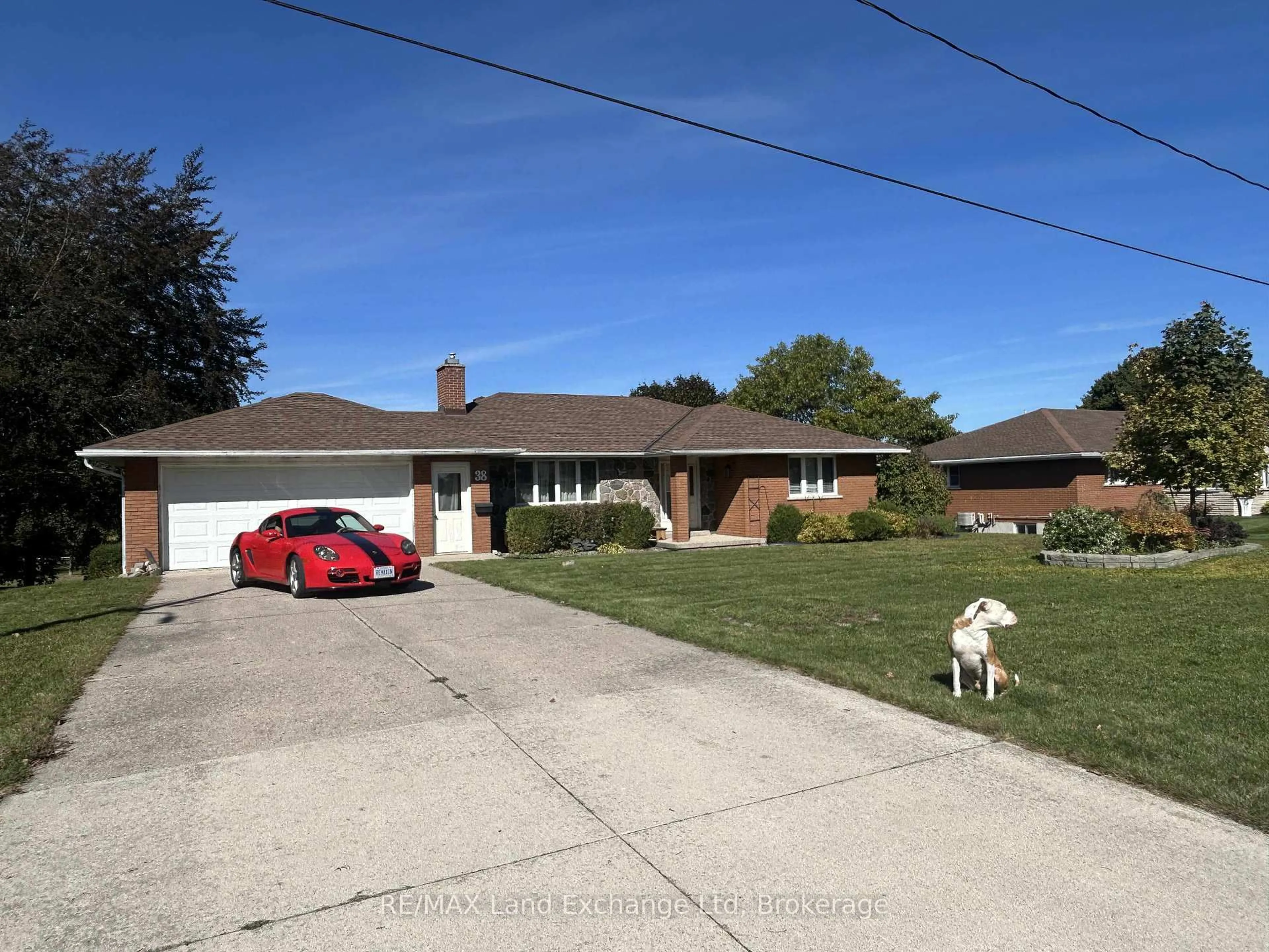 A pic from outside/outdoor area/front of a property/back of a property/a pic from drone, street for 38 Hillcrest St, South Bruce Ontario N0G 2S0