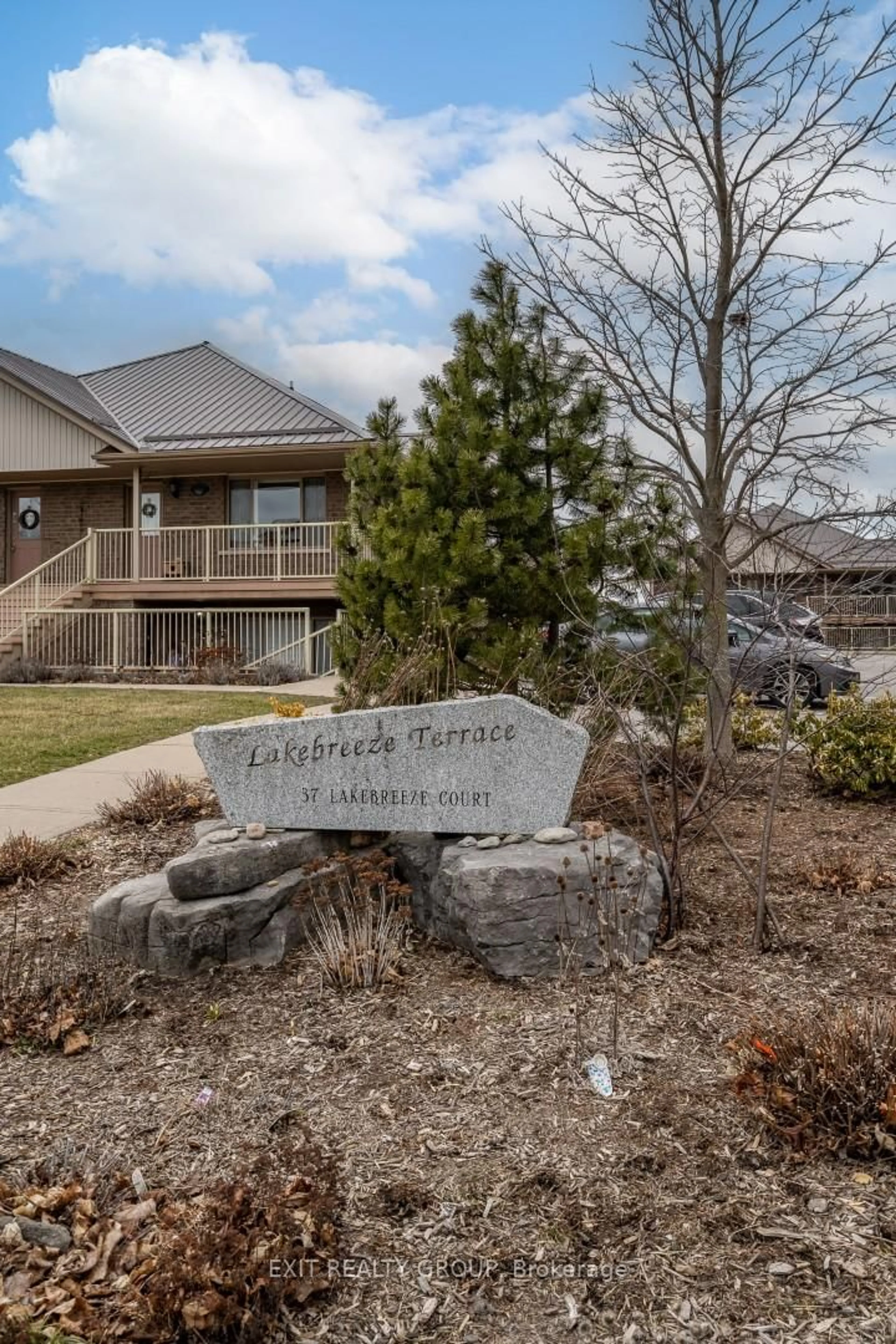 Home with brick exterior material, street for 37 Lakebreeze Crt ## 3B, Prince Edward County Ontario K0K 3L0
