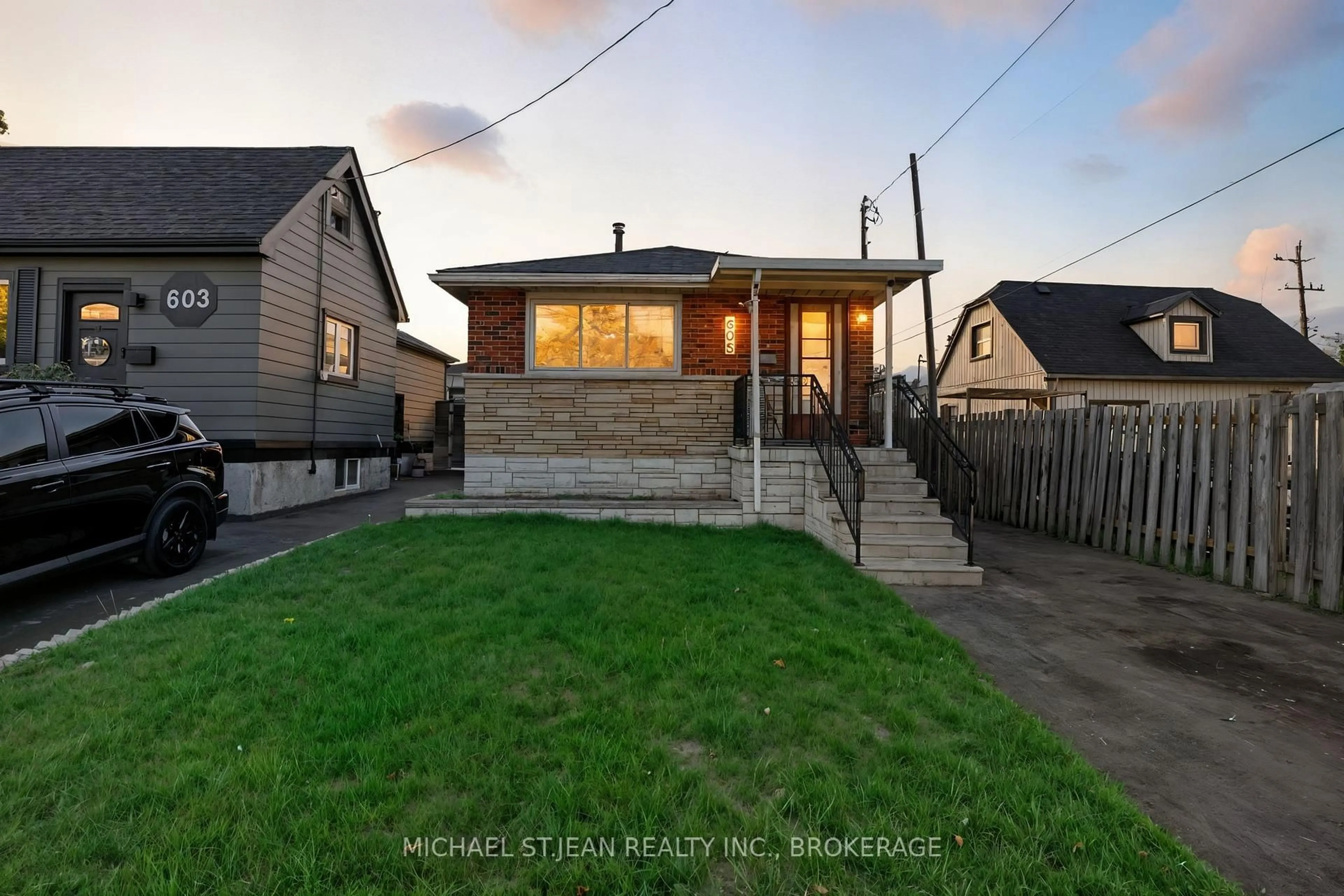 Unknown for 605 Waterloo St, Hamilton Ontario L8H 6V6