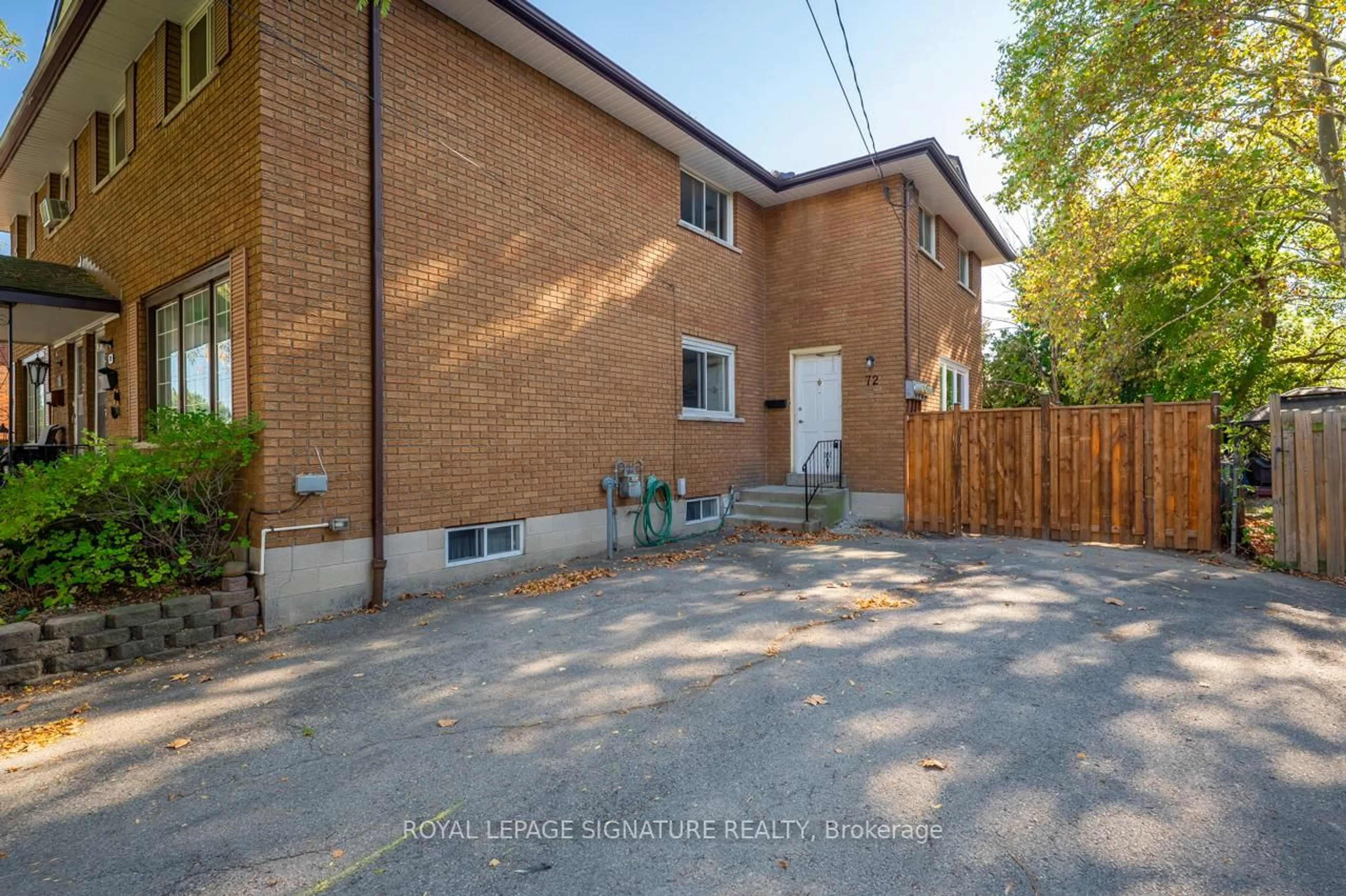 Unknown for 72 & 74 Delawana Dr, Hamilton Ontario L8E 1G4