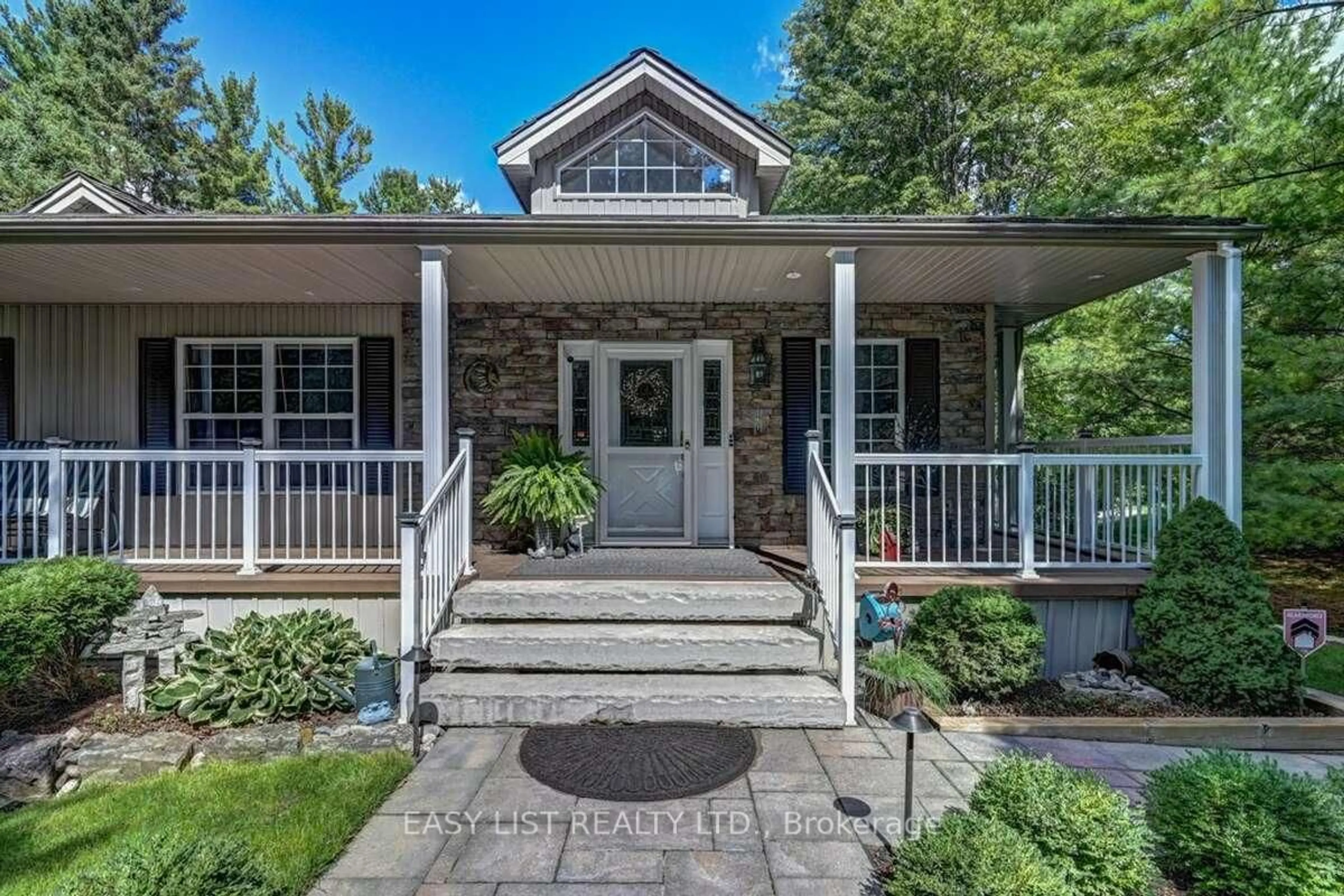 Unknown for 527 River Rd, Cambridge Ontario N3C 2B8