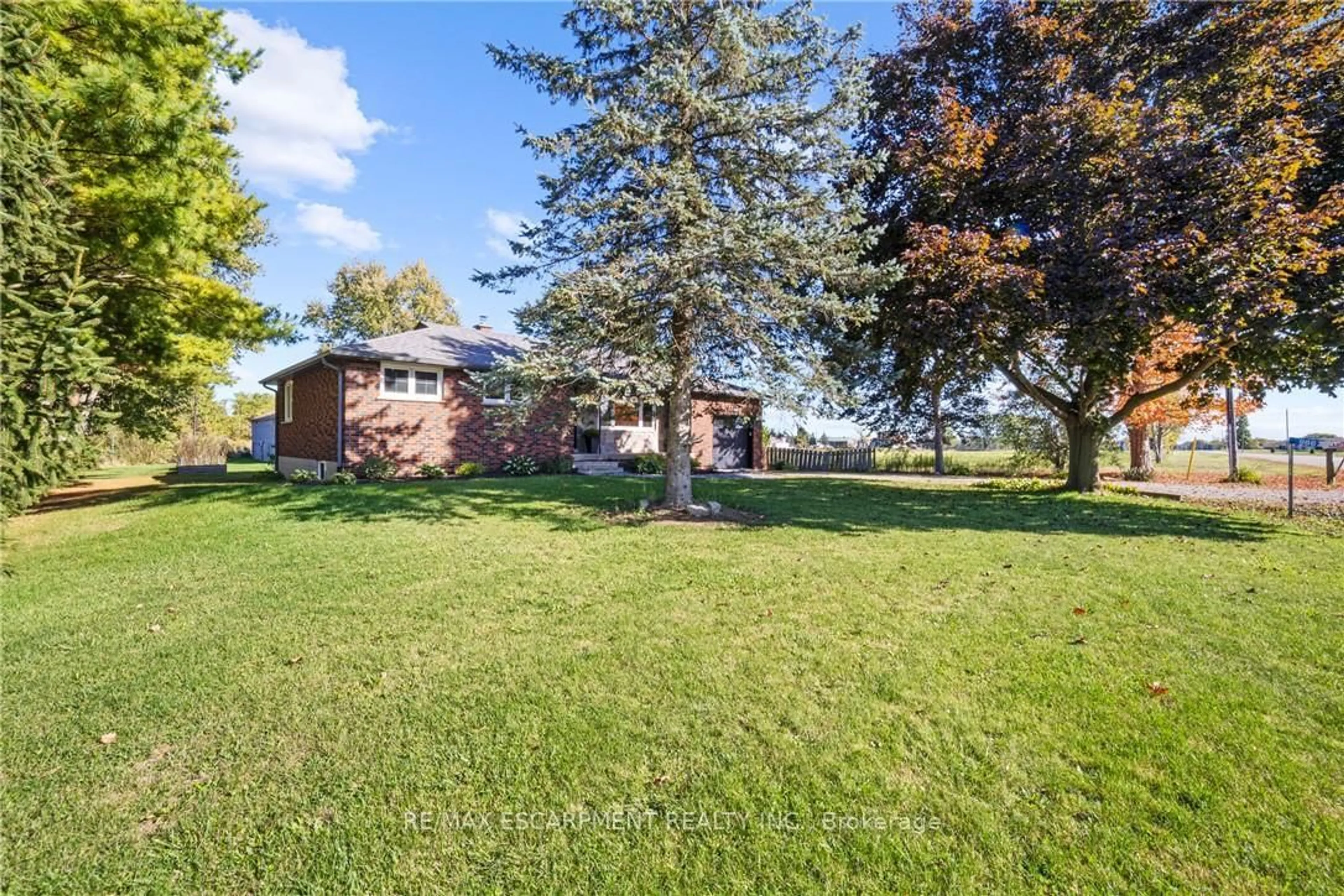 A pic from outside/outdoor area/front of a property/back of a property/a pic from drone, water/lake/river/ocean view for 986 Westover Rd, Hamilton Ontario N0B 1L0