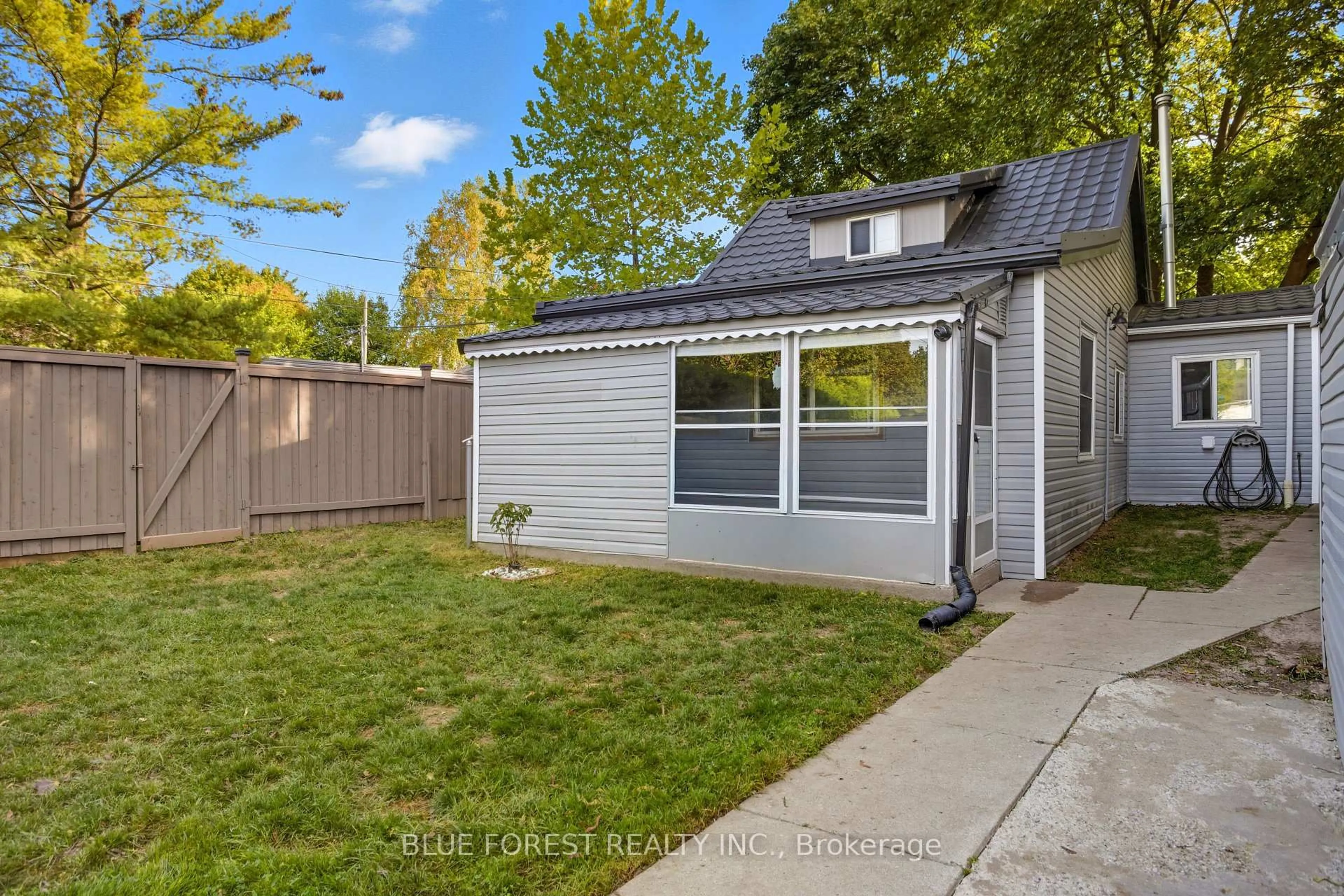 Home with vinyl exterior material, street for 88 Boullee St, London East Ontario N5Y 1T6