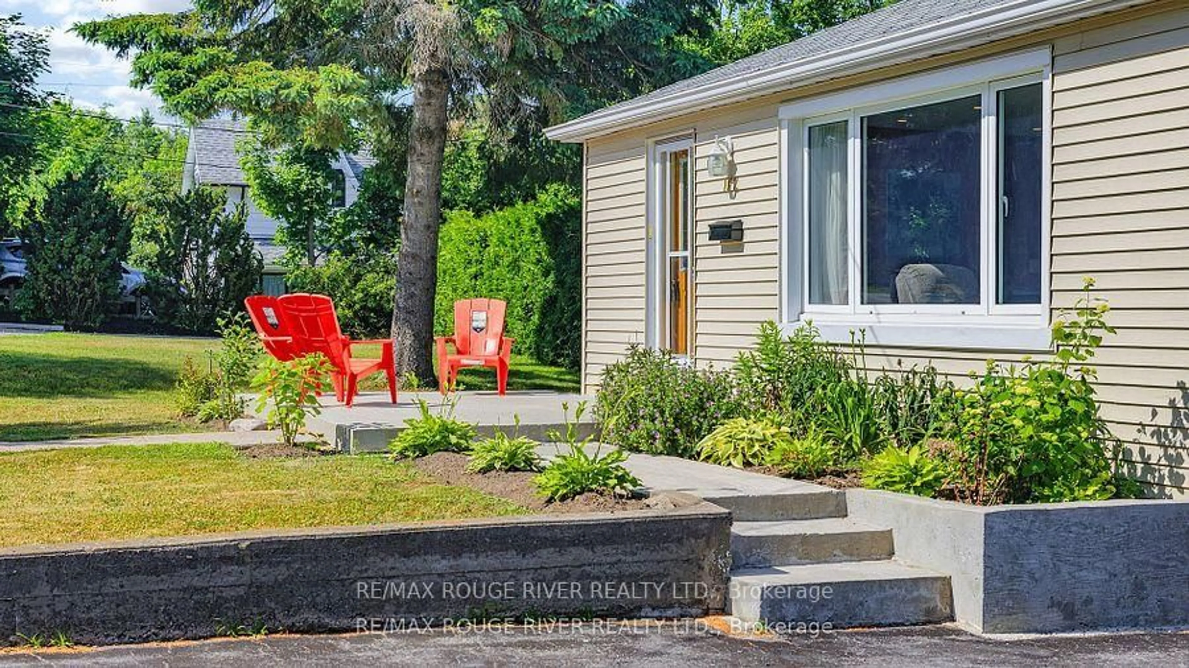 Unknown for 162 Queen St, Kawartha Lakes Ontario K0M 1N0