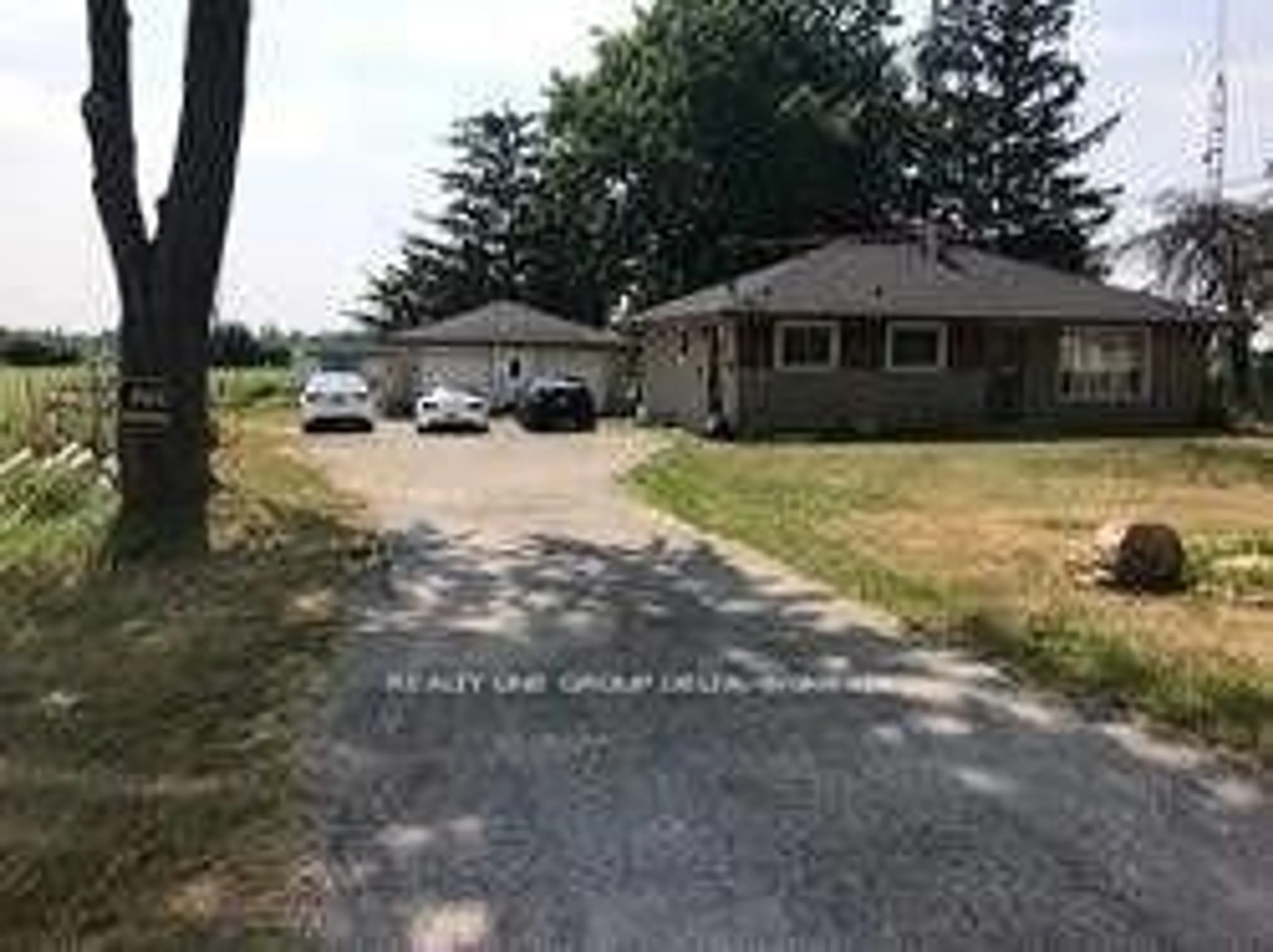 A pic from outside/outdoor area/front of a property/back of a property/a pic from drone, street for 7121 Highway 124 Rd, Guelph/Eramosa Ontario N1H 6H7