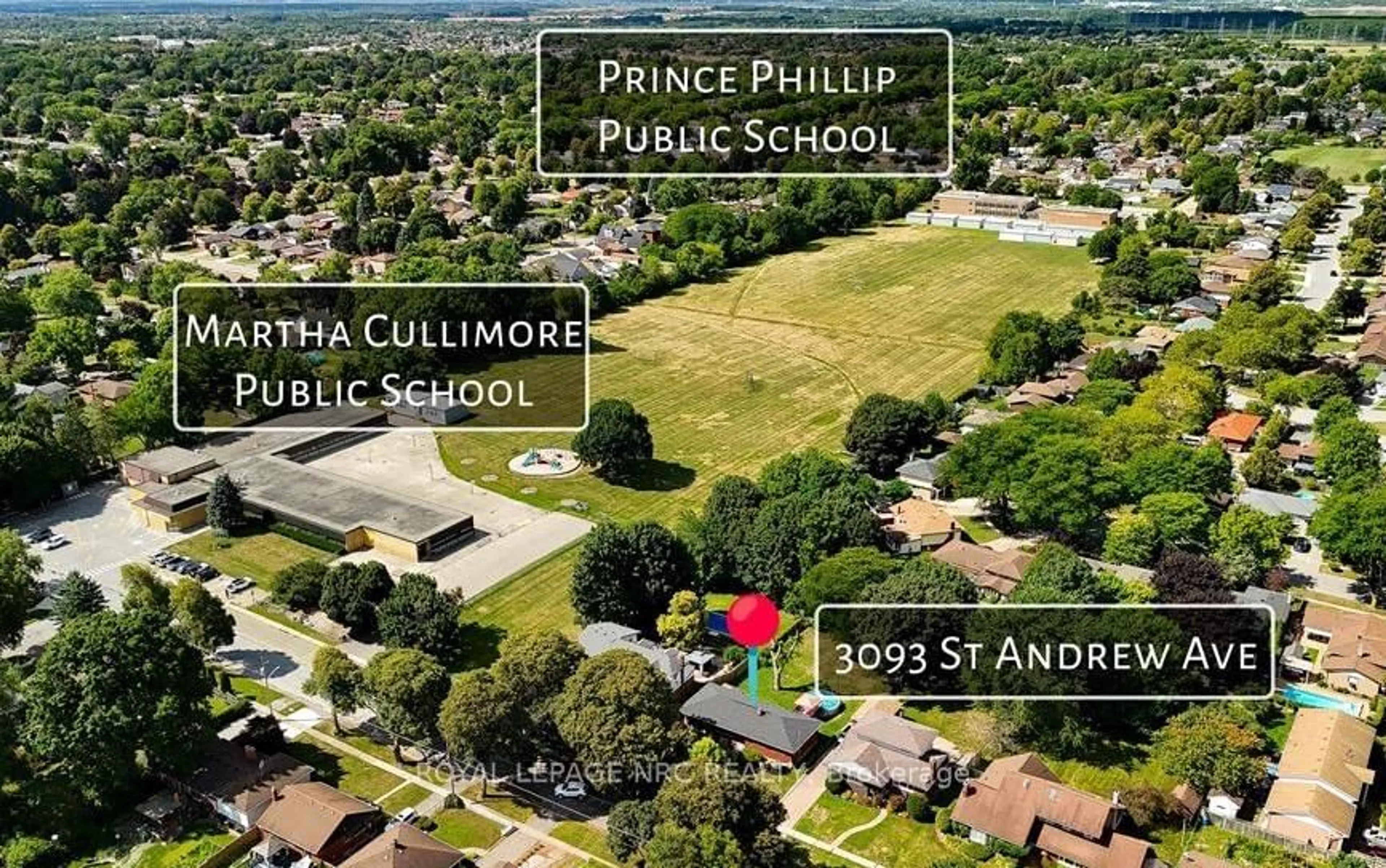 A pic from outside/outdoor area/front of a property/back of a property/a pic from drone, street for 3093 St. Andrew Ave, Niagara Falls Ontario L2J 2R7