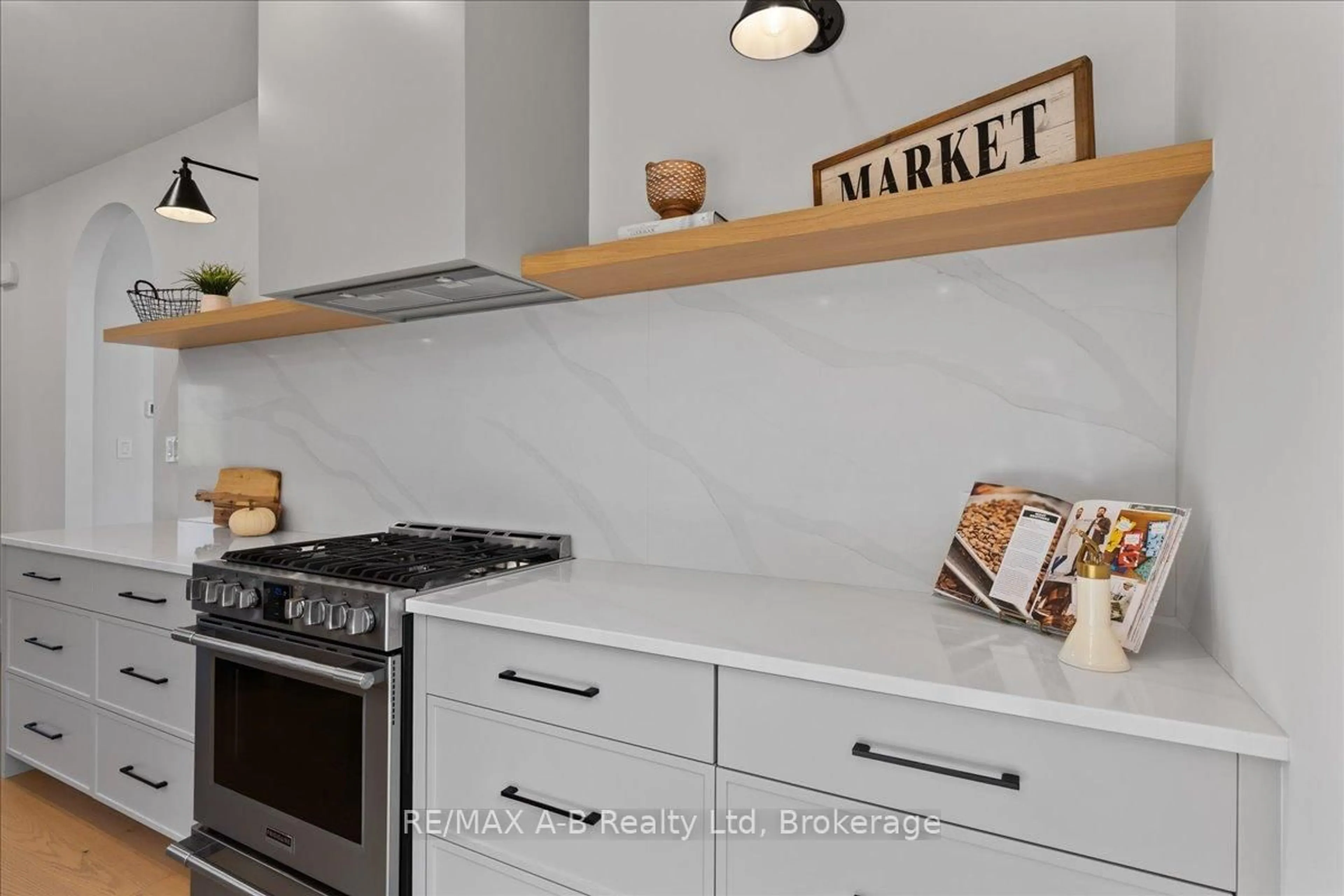 Contemporary kitchen, ceramic/tile floor for 53 WORSLEY St, Stratford Ontario N5A 1B8