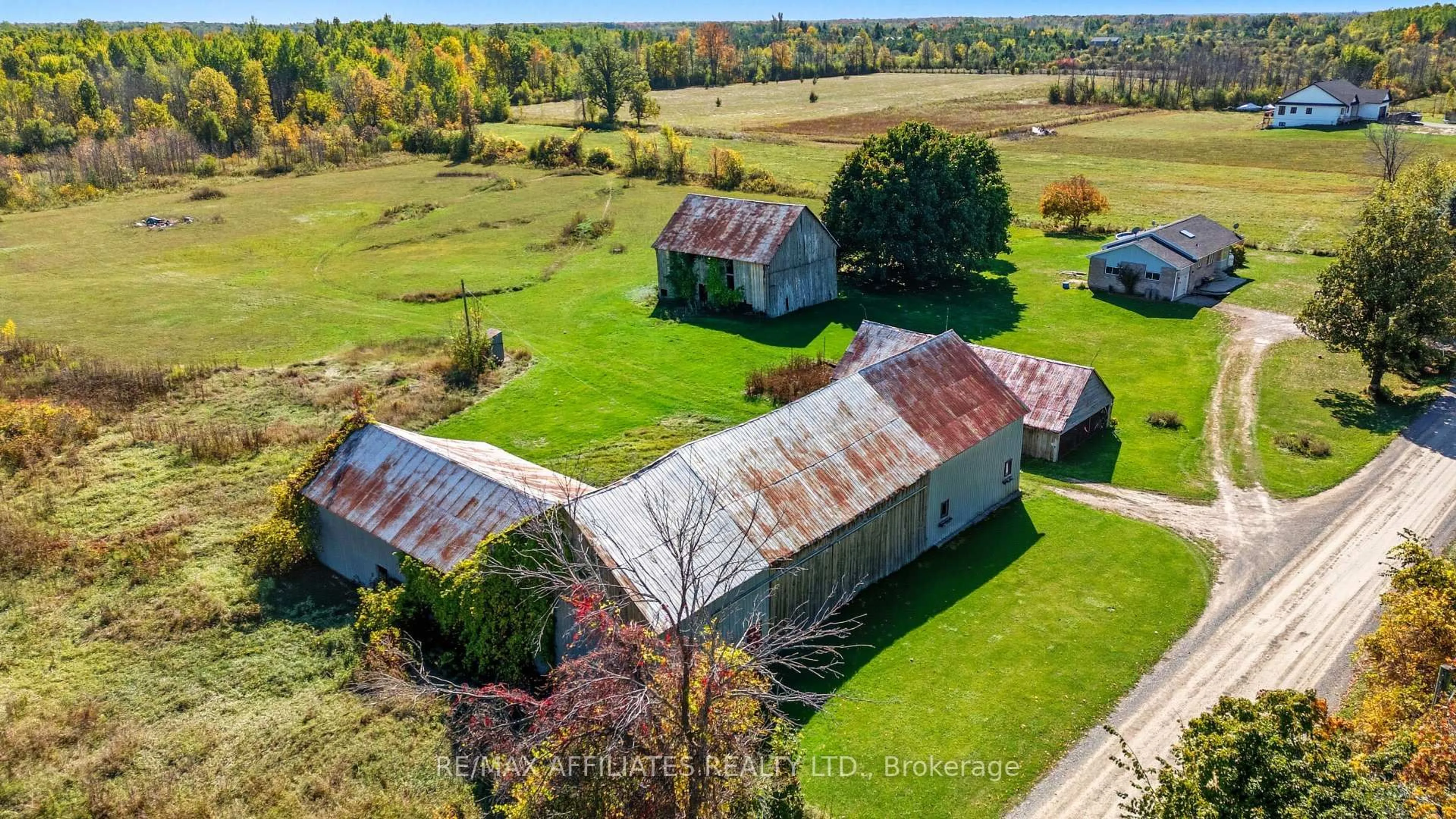 A pic from outside/outdoor area/front of a property/back of a property/a pic from drone, building for 885 Townline Rd, Elizabethtown-Kitley Ontario K7A 4S5
