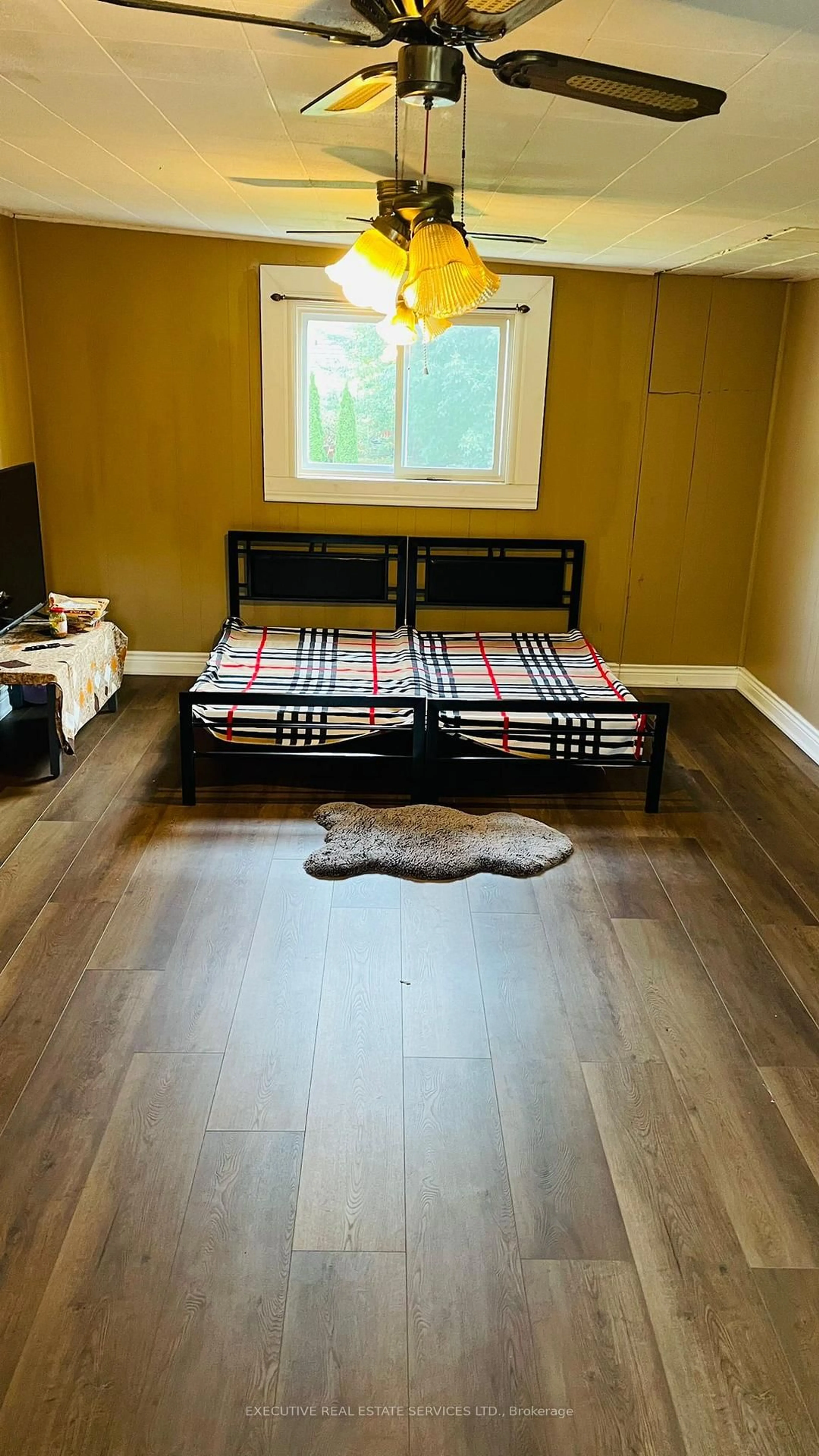 A pic of a room for 5460 ROYAL MANOR Rd, Niagara Falls Ontario L2G 1E3
