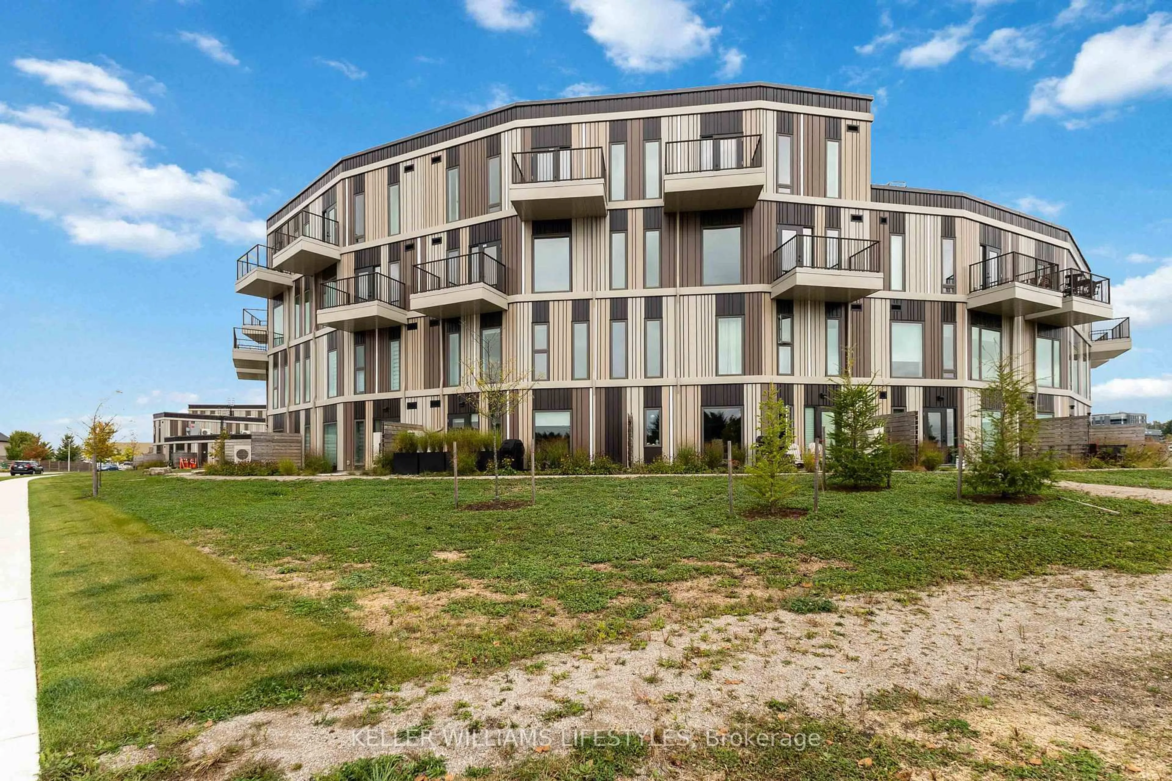 A pic from outside/outdoor area/front of a property/back of a property/a pic from drone, building for 2082 Lumen Dr #B117, London South Ontario N6K 0L3
