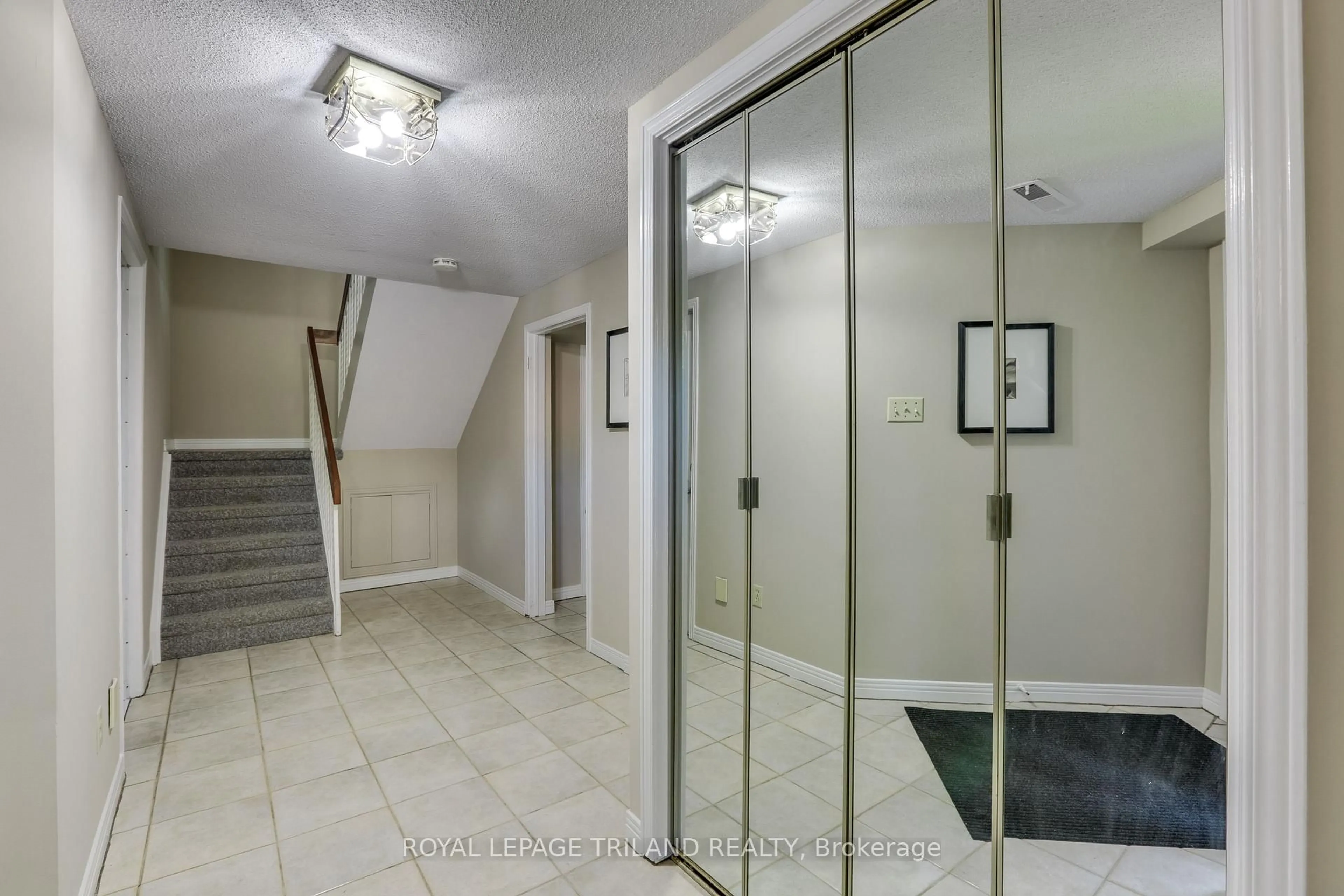 Unknown for 703 WINDERMERE Rd #77, London North Ontario N5X 2P1