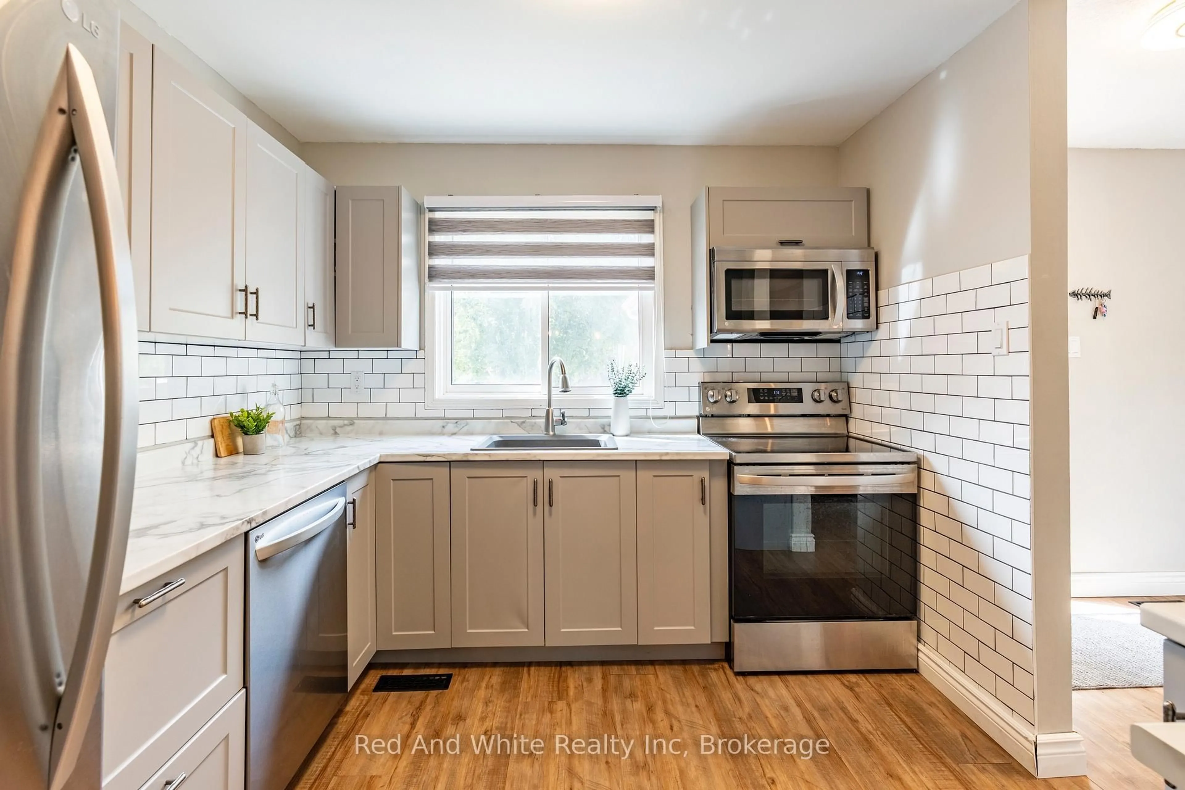 Unknown for 255 Northlake Dr #3, Waterloo Ontario N2V 1Z2