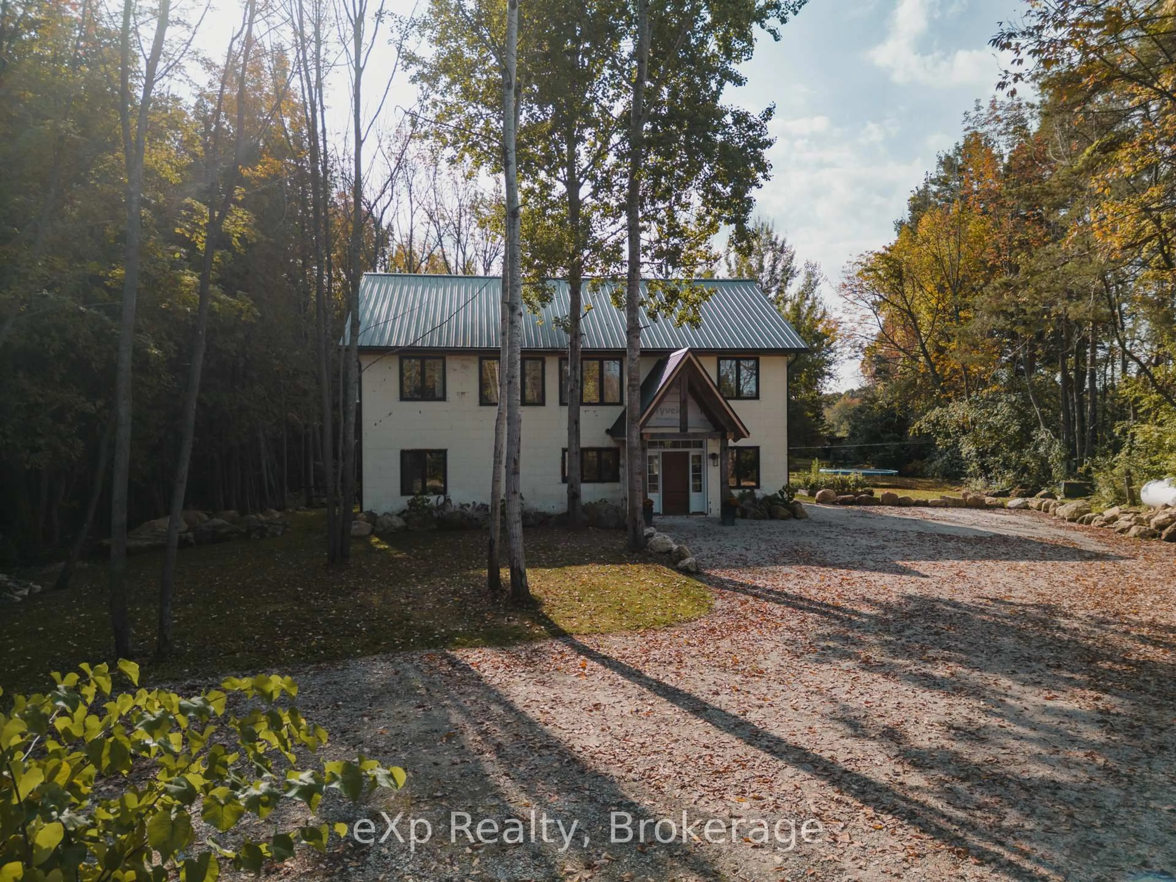 A pic from outside/outdoor area/front of a property/back of a property/a pic from drone, building for 245700 22 Sdrd, Meaford Ontario N4L 0A7