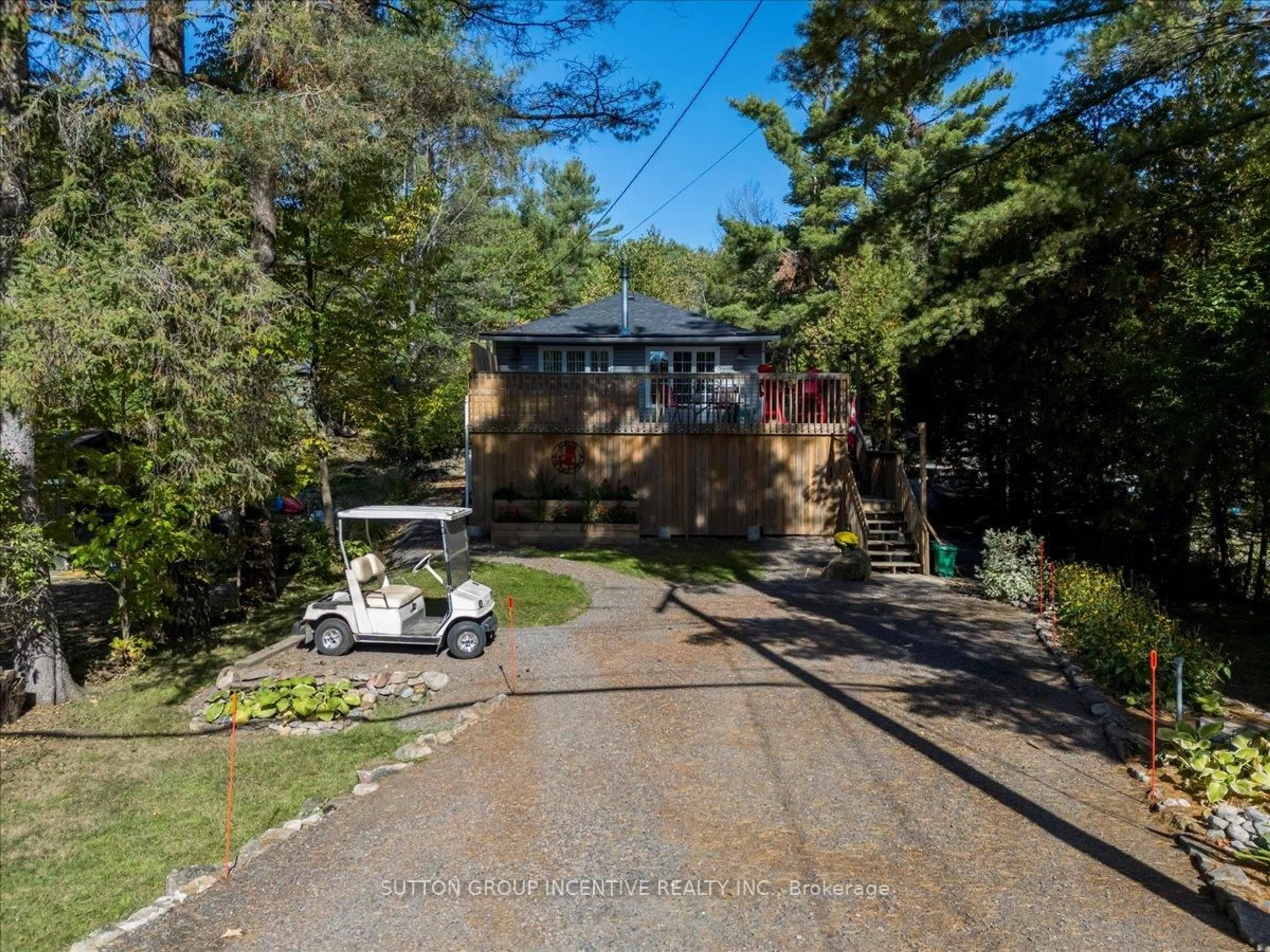 A pic from outside/outdoor area/front of a property/back of a property/a pic from drone, street for 1169 North Kahshe Lake Rd, Gravenhurst Ontario P0E 1G0
