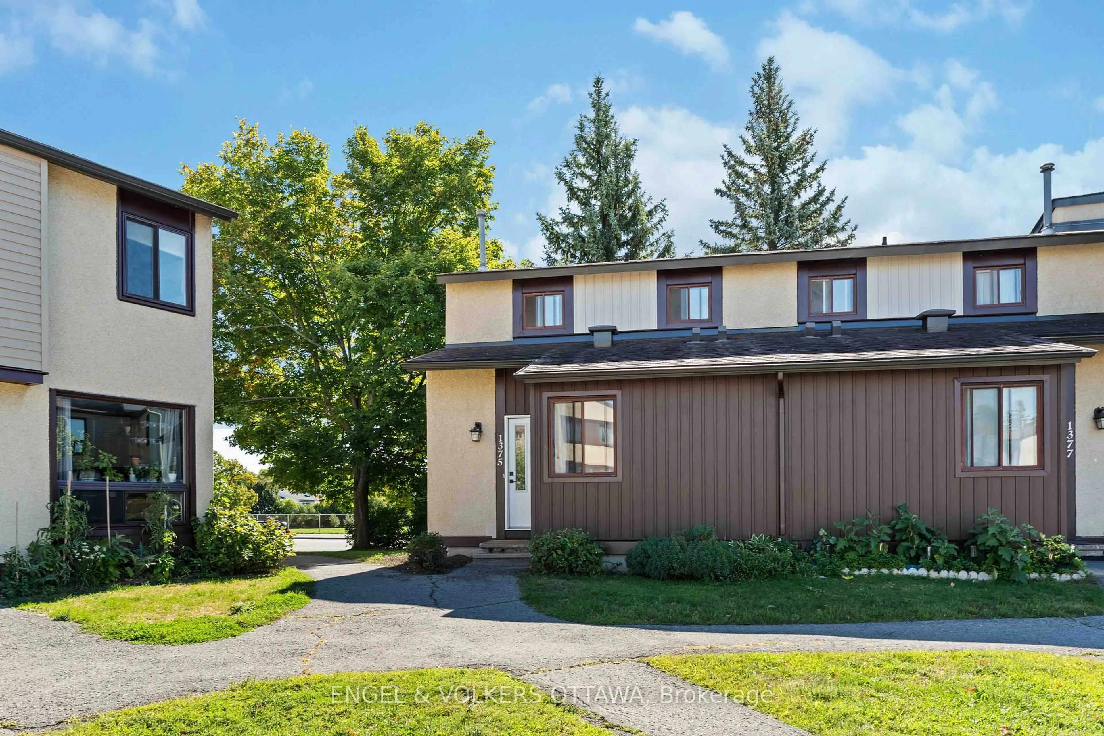 Home with vinyl exterior material, street for 1375 Bethamy Lane #58, Ottawa Ontario K1J 8P5