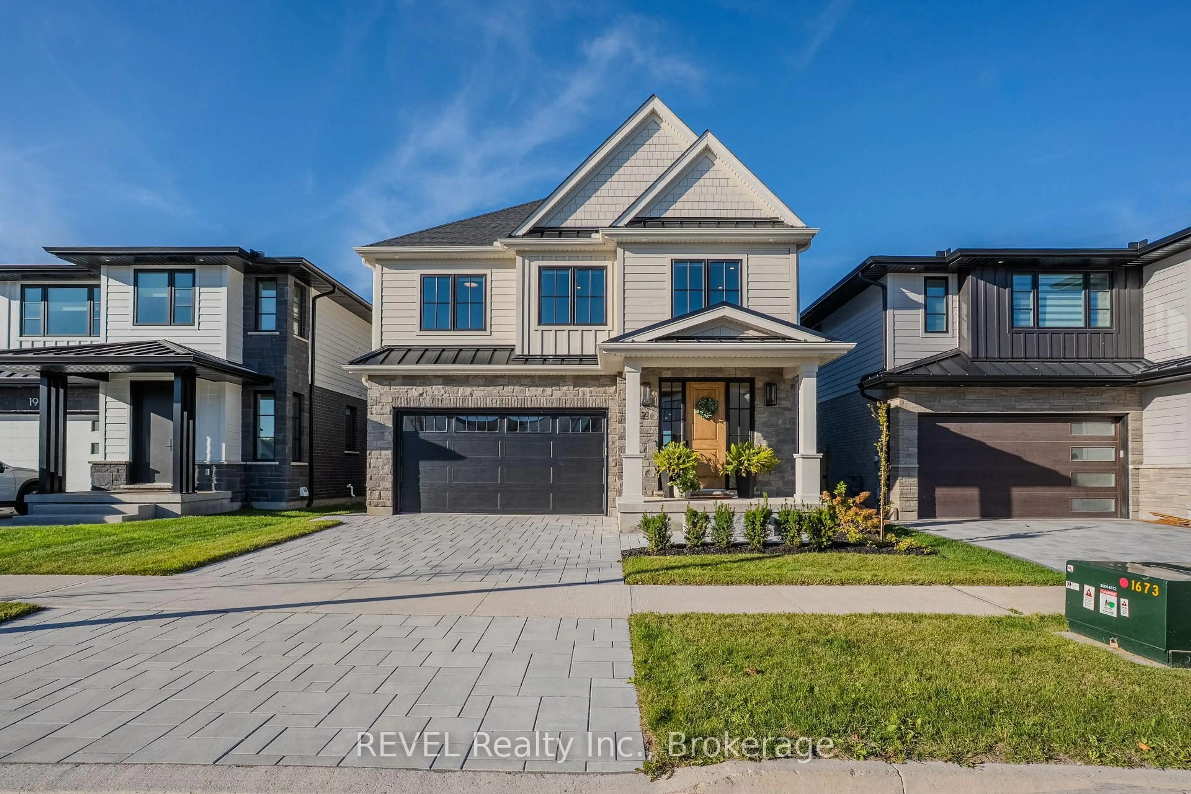 Home with brick exterior material, street for 21 Arsenault Cres, Pelham Ontario L0S 1E1