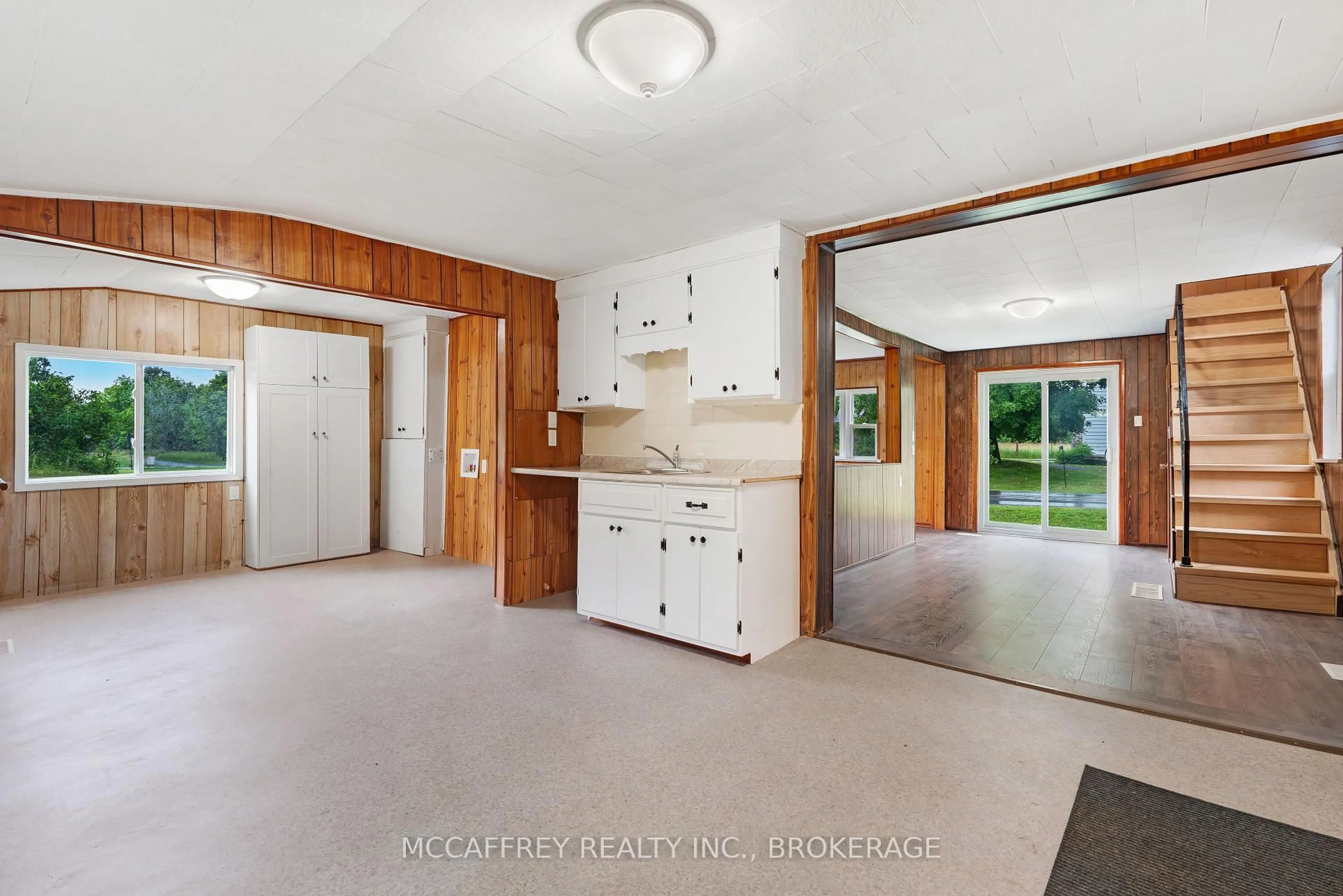Open concept kitchen, ceramic/tile floor for 333 Burridge Rd, Godfrey Ontario K0H 1T0