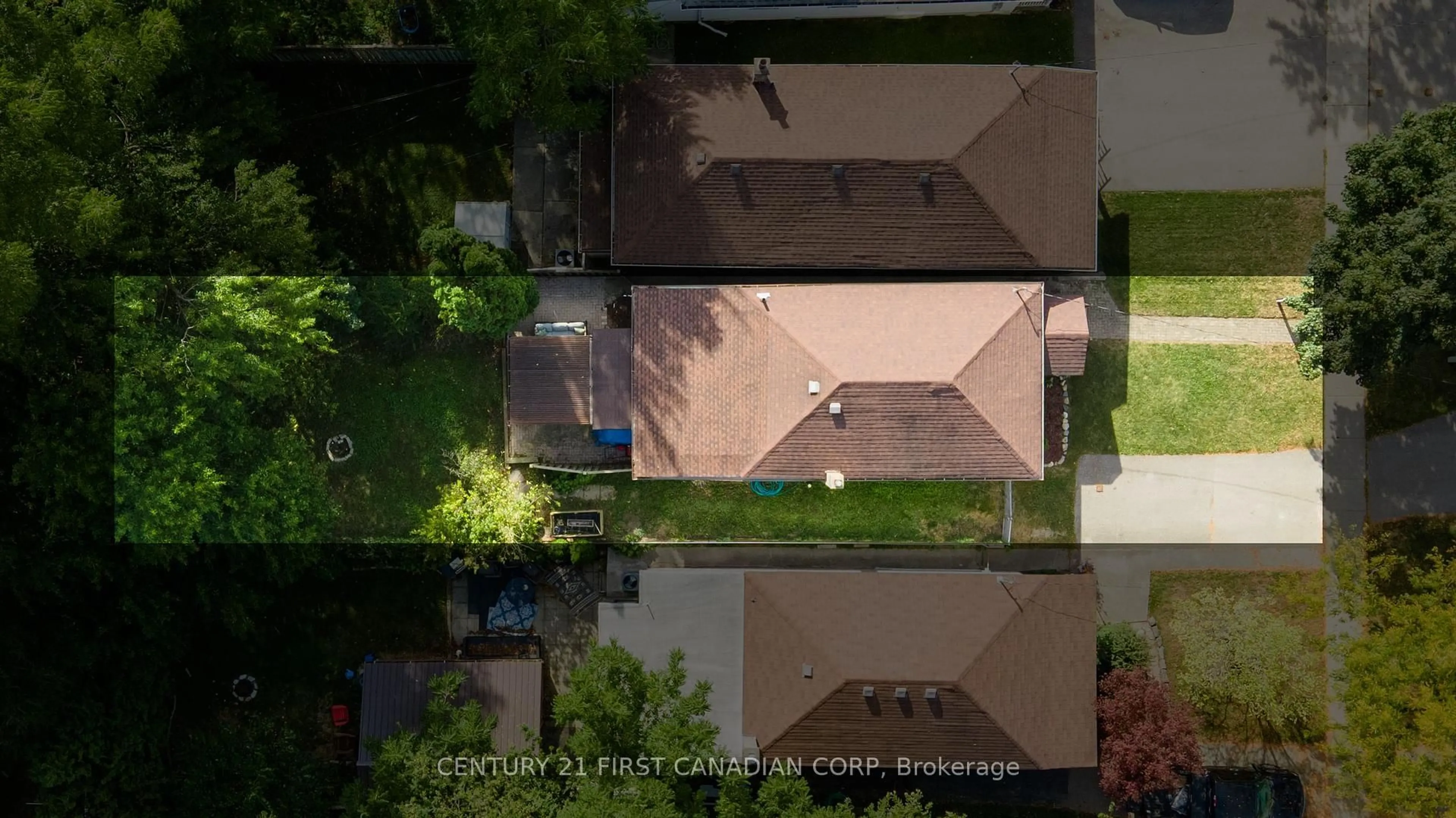 A pic from outside/outdoor area/front of a property/back of a property/a pic from drone, city buildings view from balcony for 150 Colborne St, London East Ontario N6B 2R9