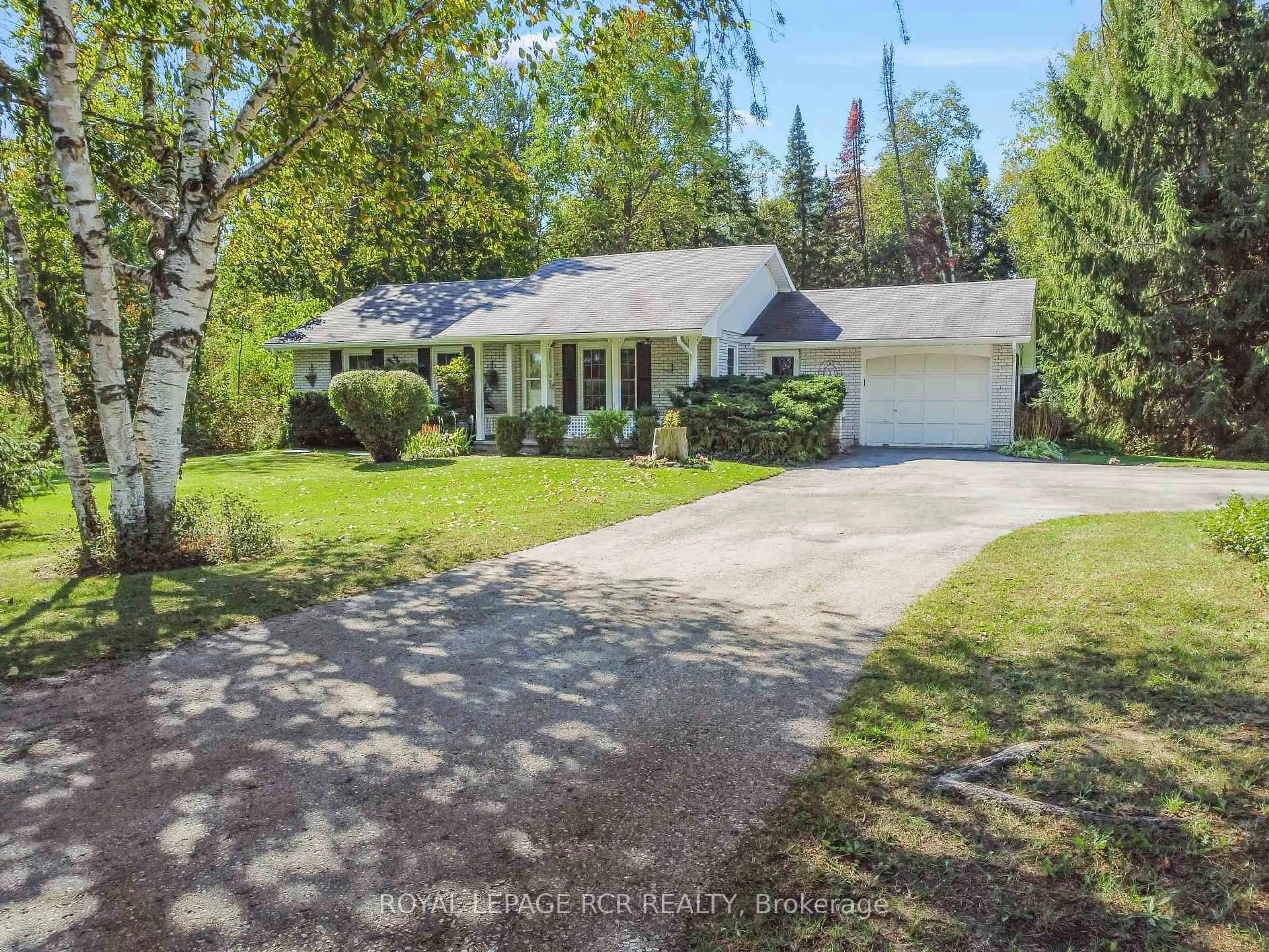 A pic from outside/outdoor area/front of a property/back of a property/a pic from drone, street for 5396 Wellington 49 Rd, Guelph/Eramosa Ontario N0B 2K0