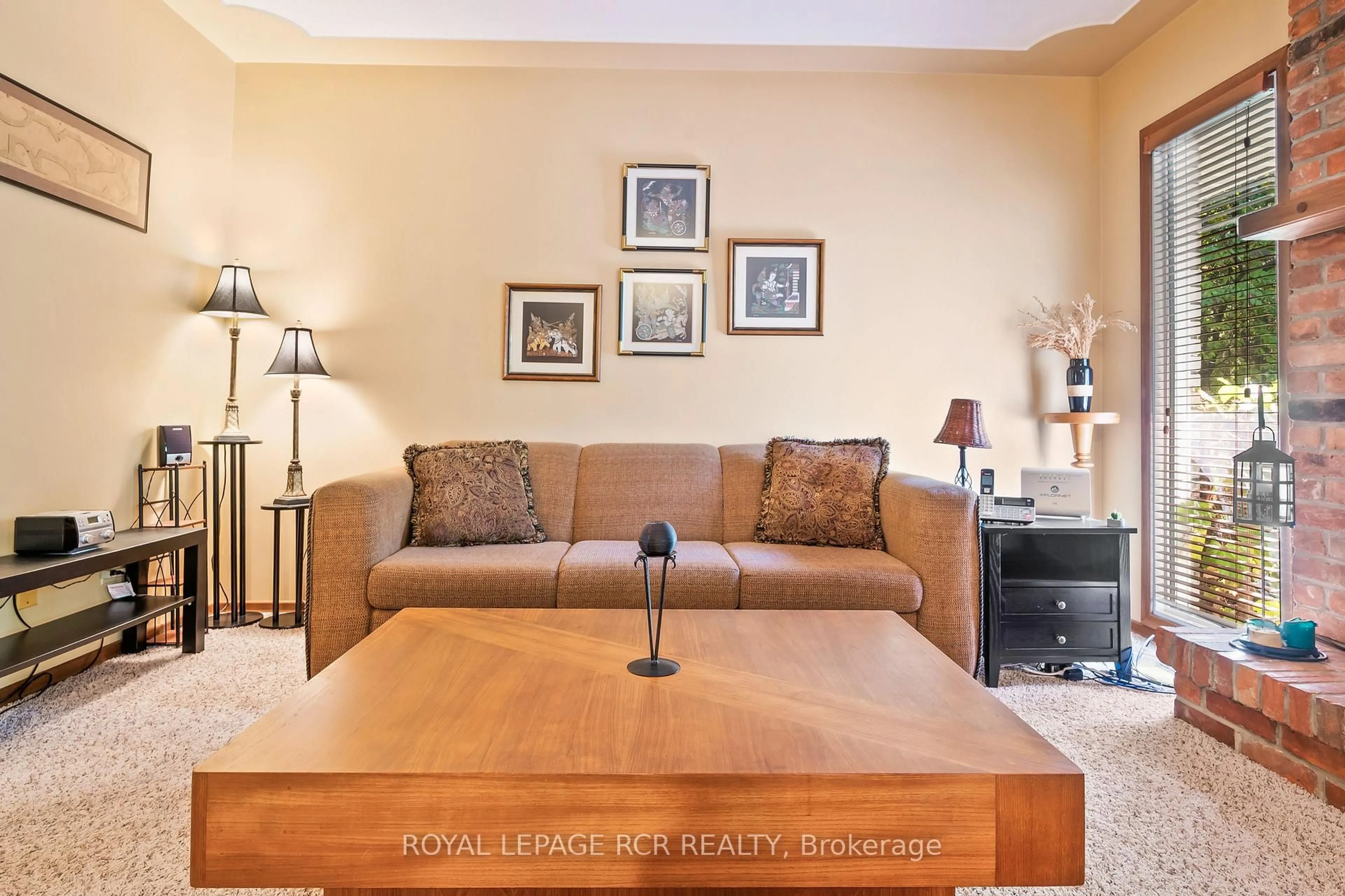 Living room with furniture, unknown for 5396 Wellington 49 Rd, Guelph/Eramosa Ontario N0B 2K0