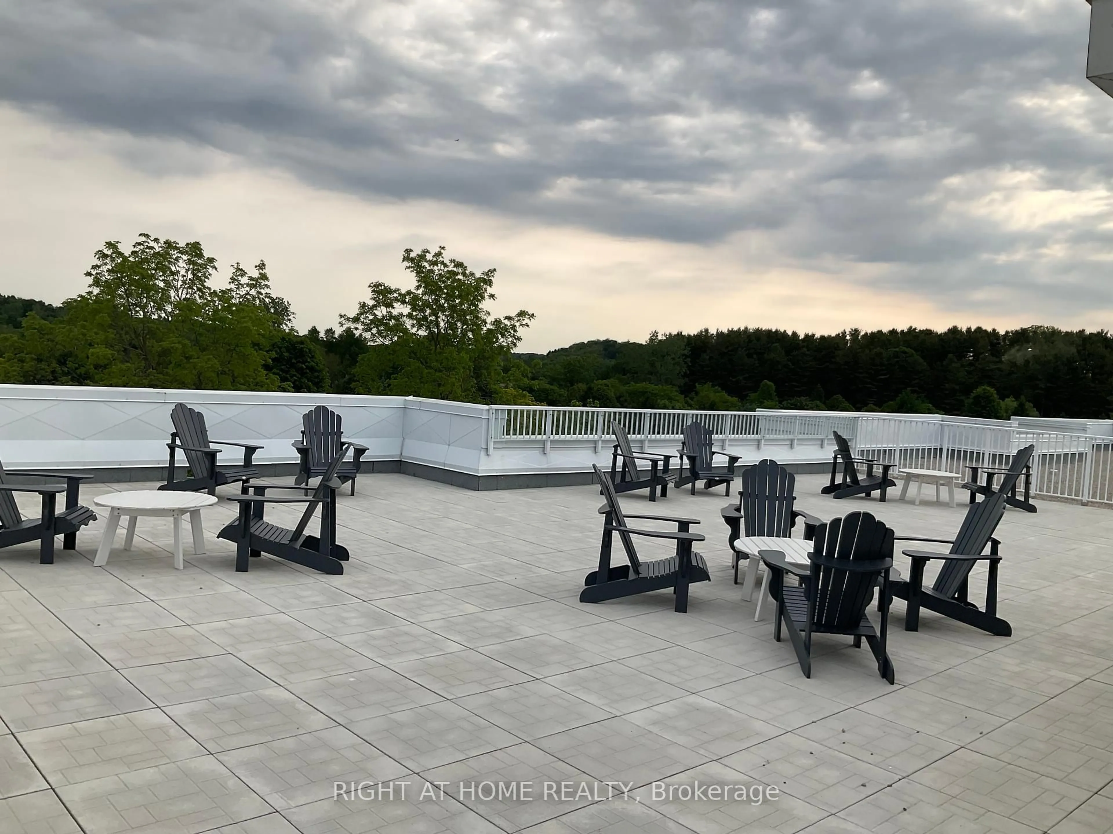 Patio, water/lake/river/ocean view for 100 The promenade Rd #211, Central Elgin Ontario N5L 0B7
