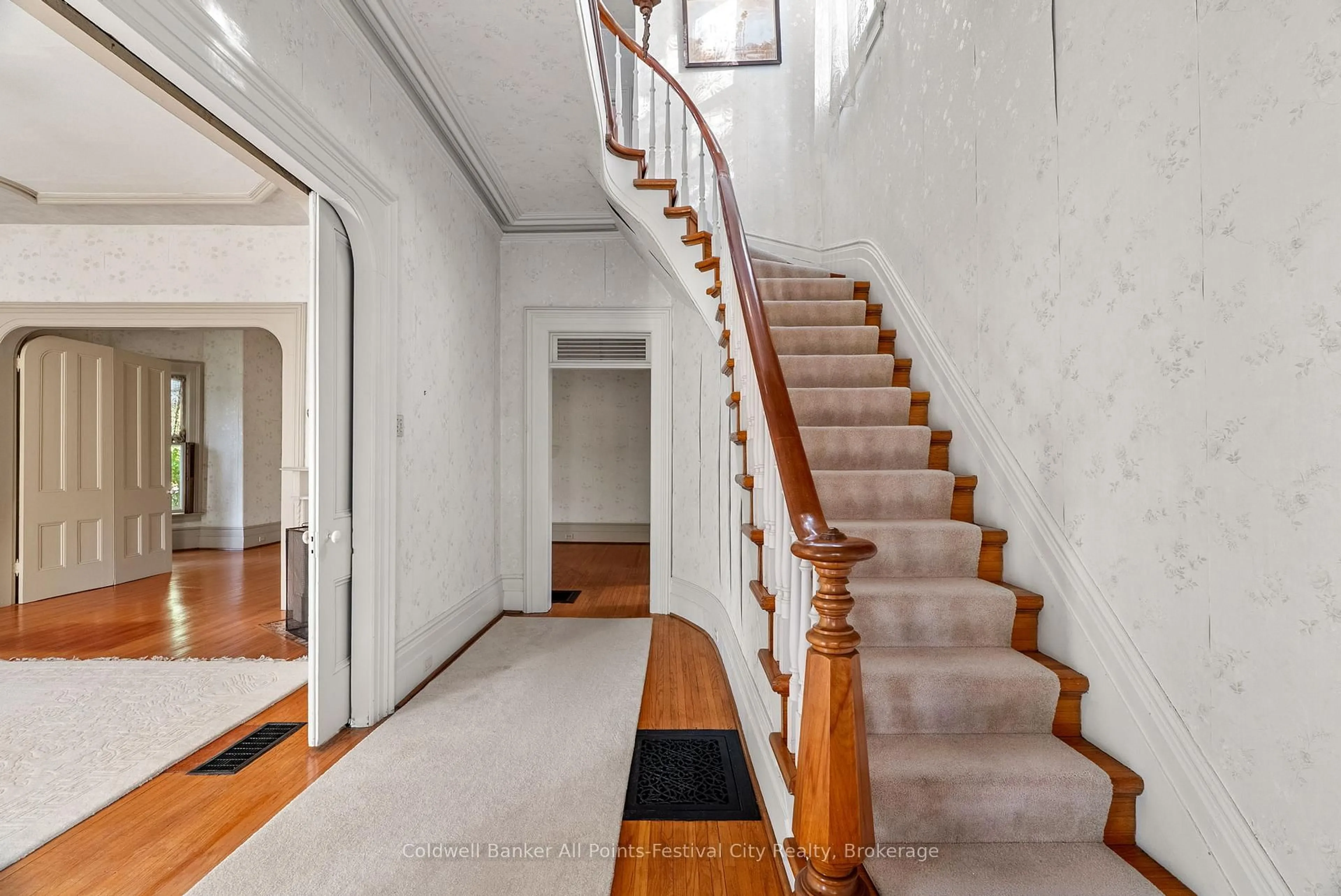 Unknown for 55 Nelson St, Goderich Ontario N7A 1R7