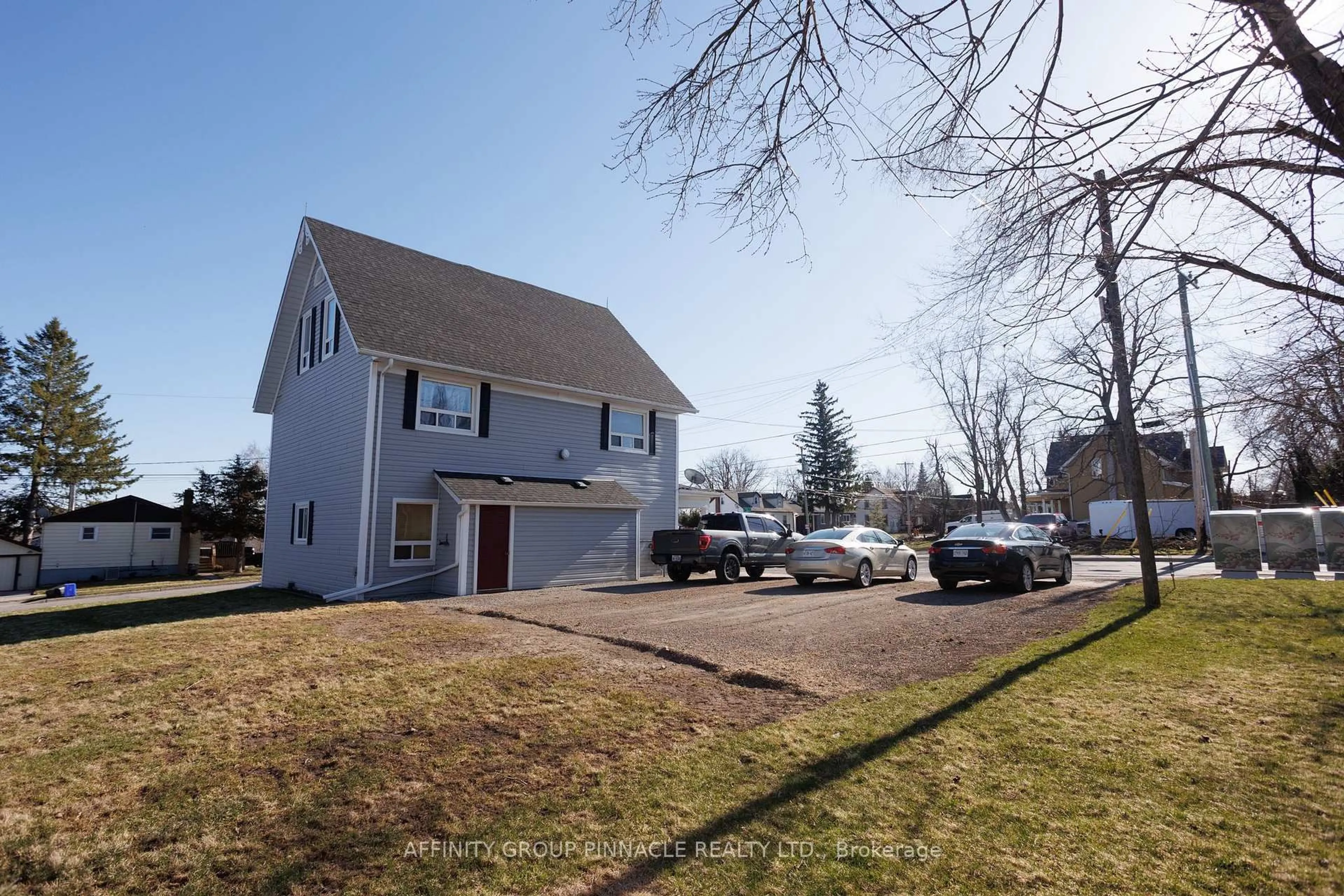 A pic from outside/outdoor area/front of a property/back of a property/a pic from drone, street for 16 St David St, Kawartha Lakes Ontario K9V 1N1